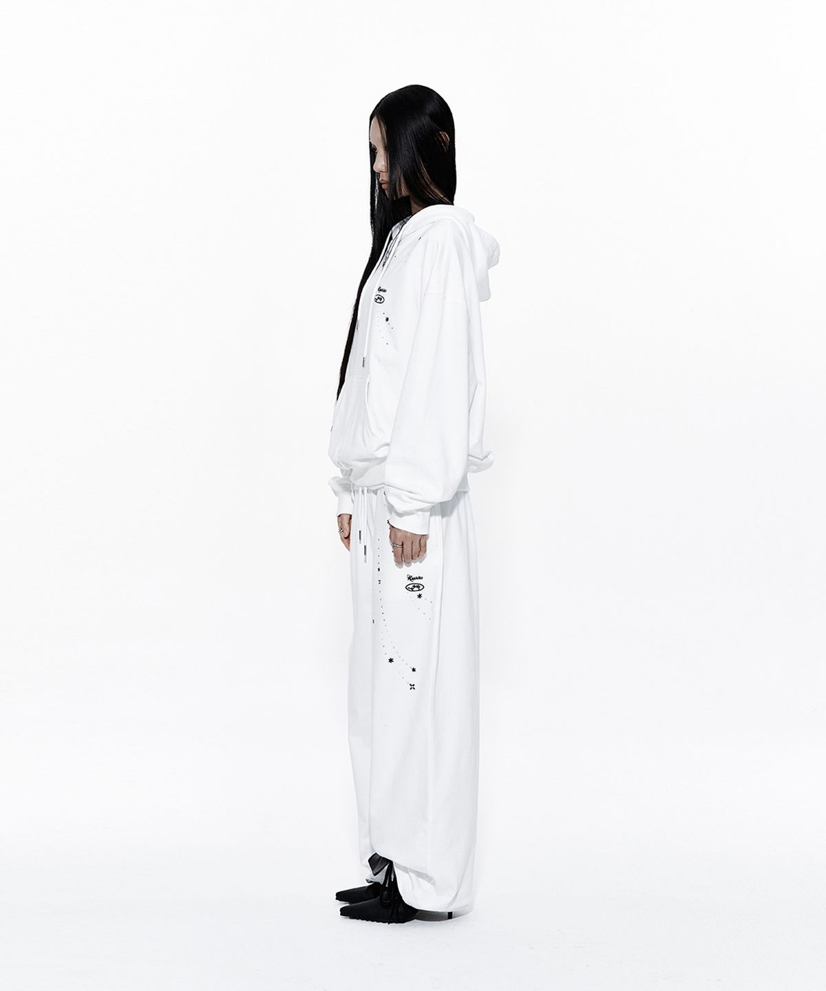 카시코(KASHIKO) Zenu Hoodie White