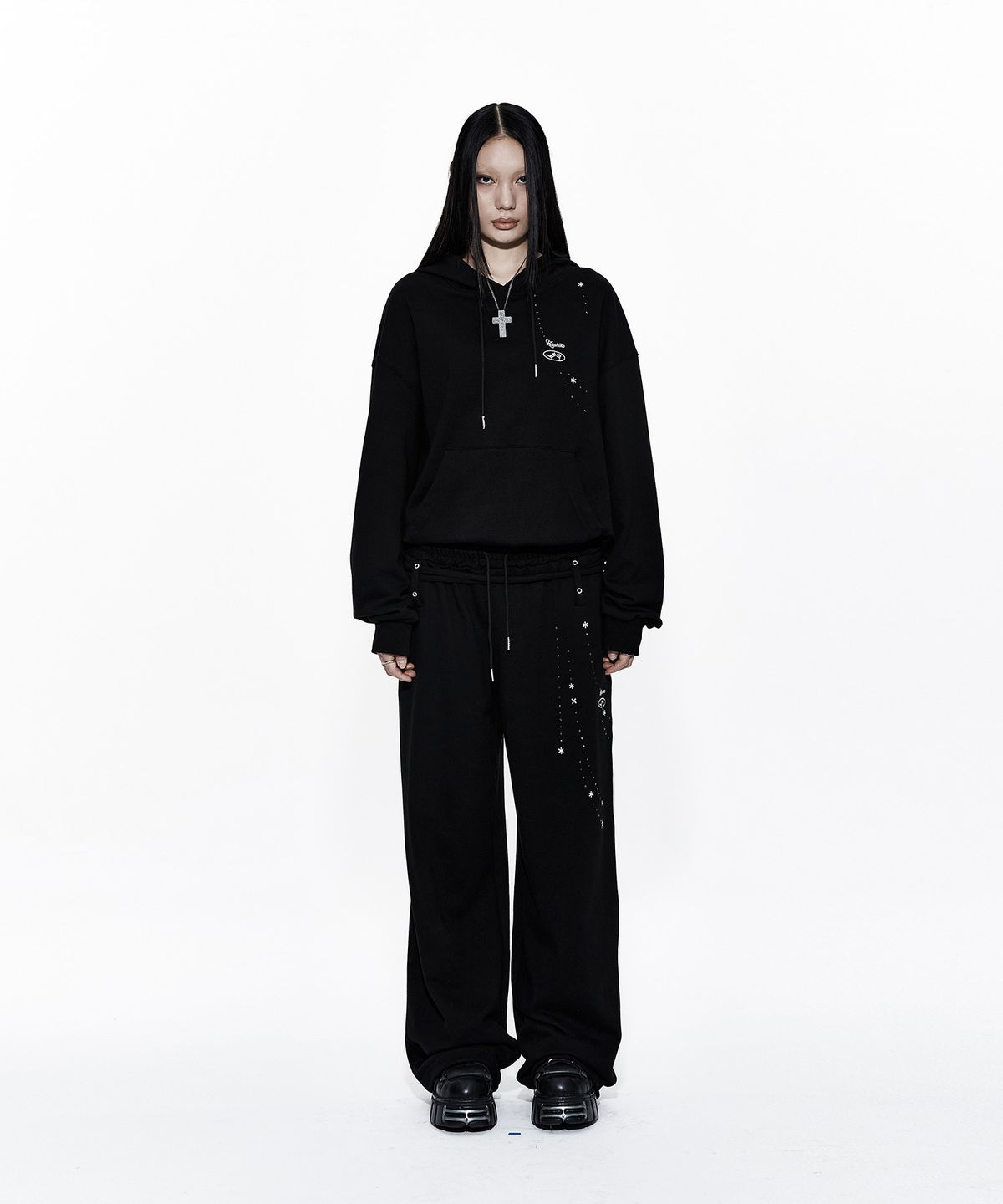 카시코(KASHIKO) Zenu Hoodie Black