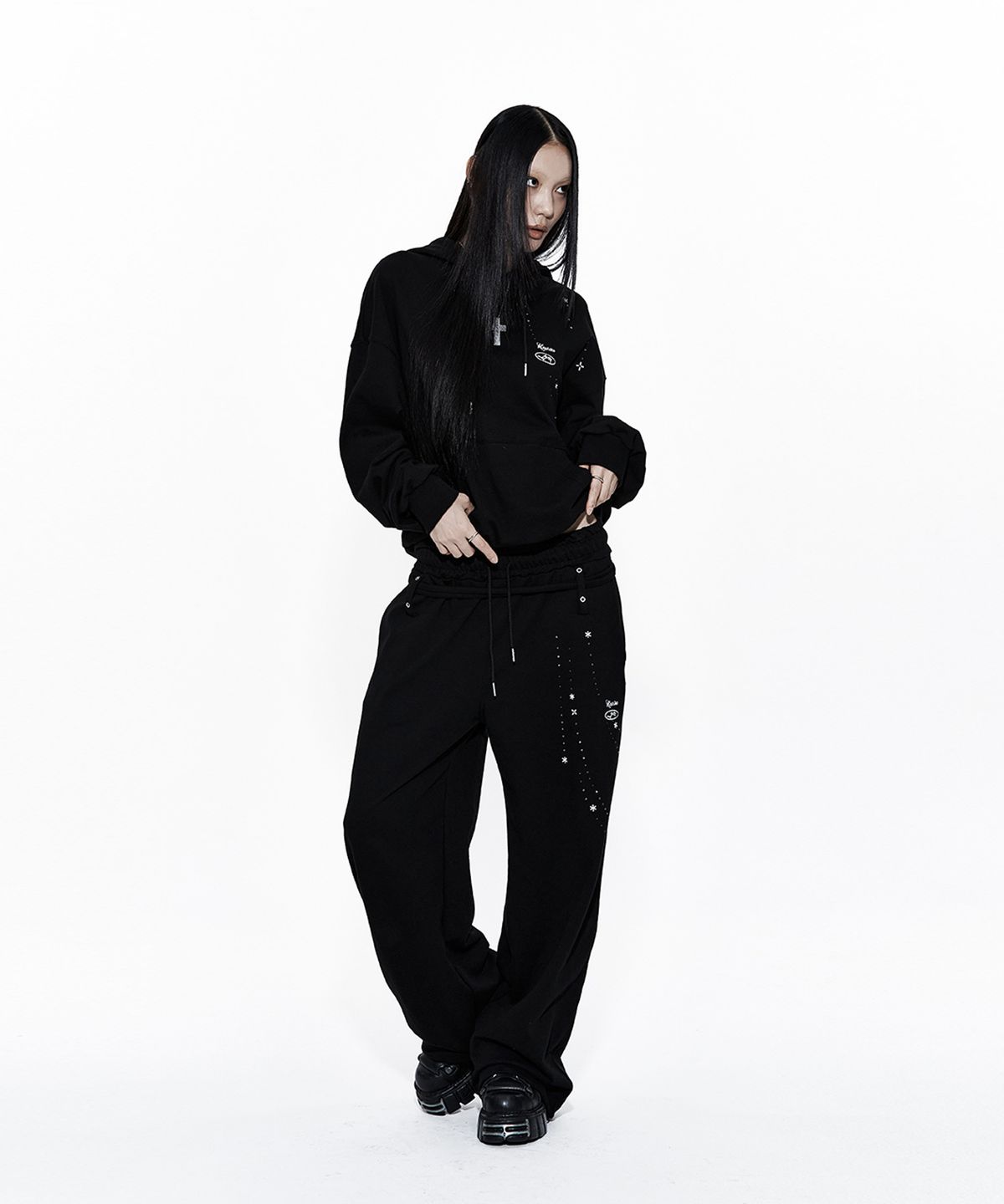 카시코(KASHIKO) Zenu Hoodie Black