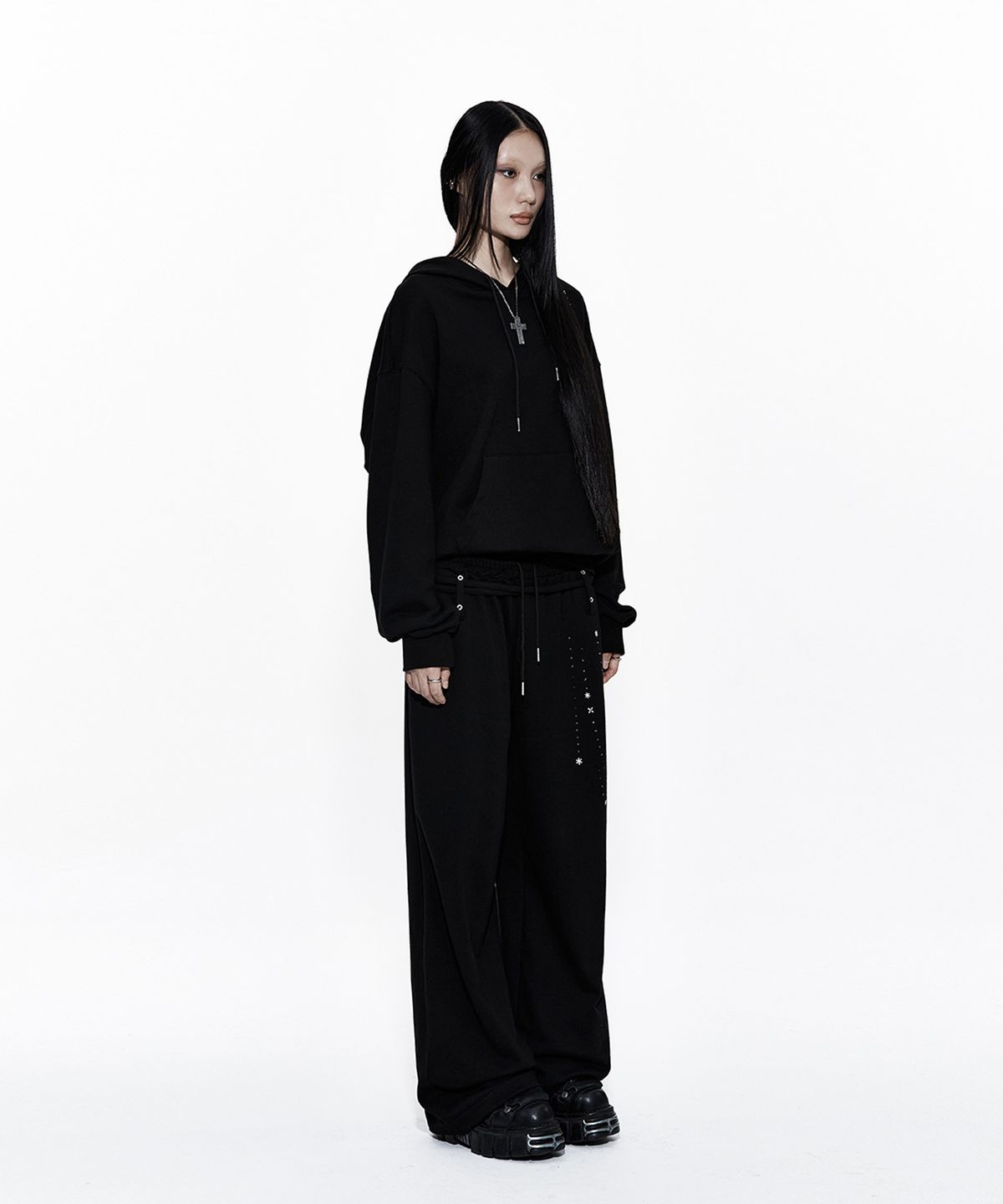 카시코(KASHIKO) Zenu Hoodie Black