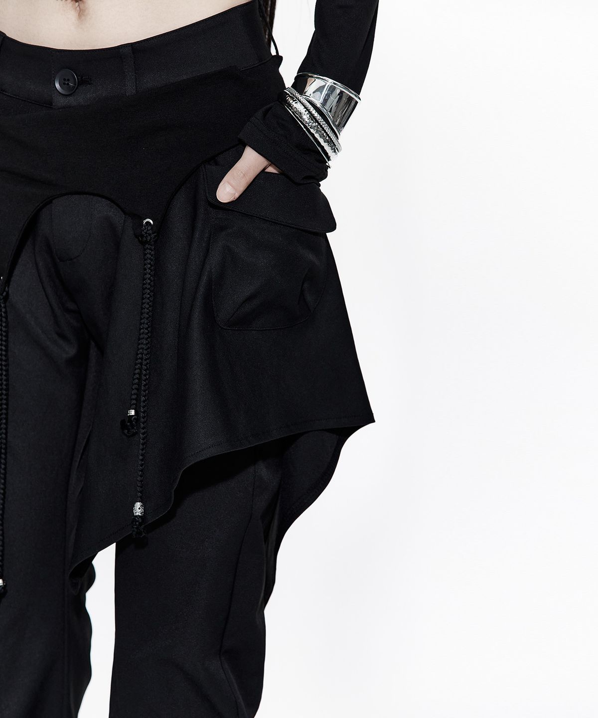 카시코(KASHIKO) Layered Strap Pants Black