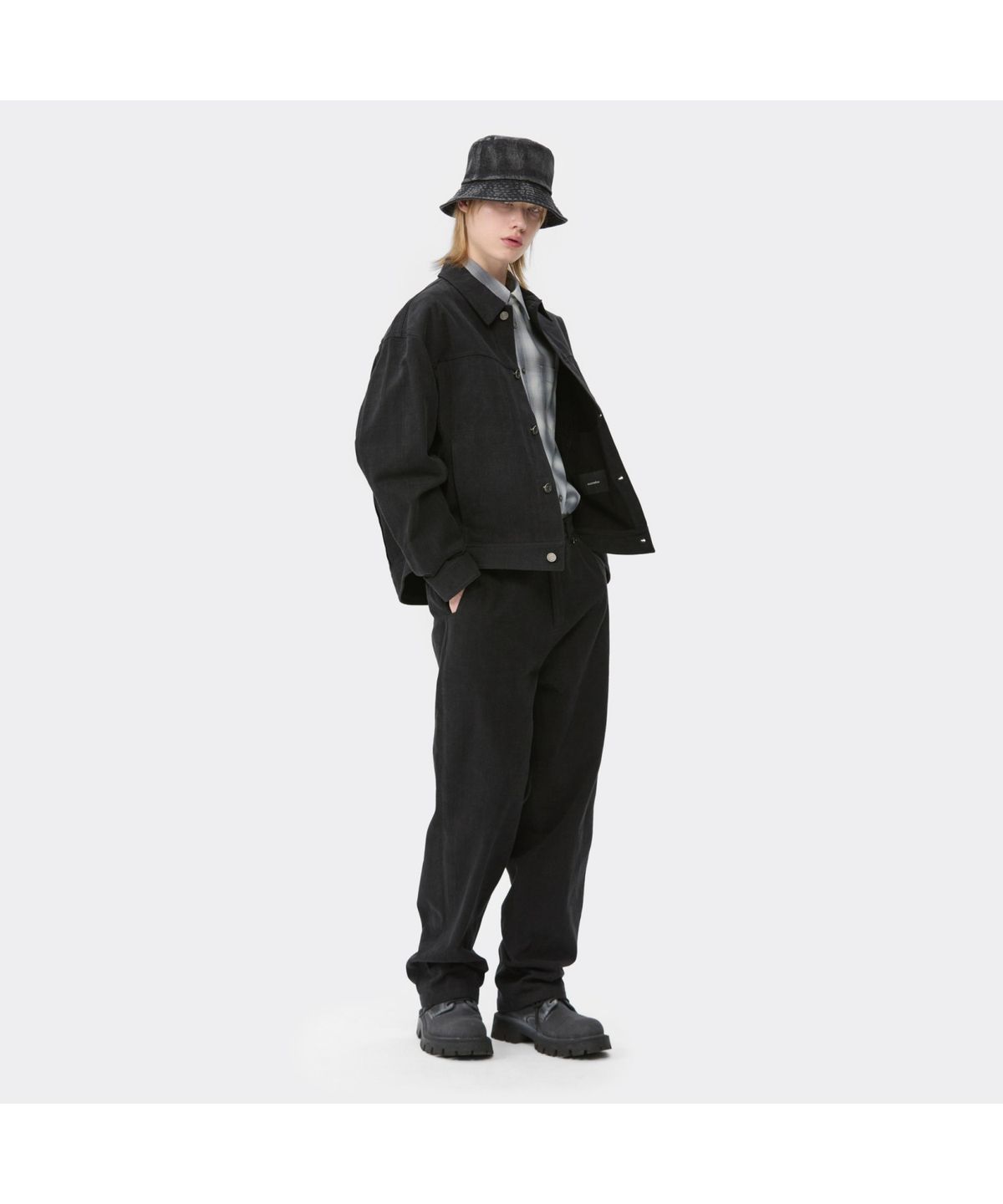 커스텀멜로우(CUSTOMELLOW) Black Dyed Cotton Pants CWPAA25523BKX