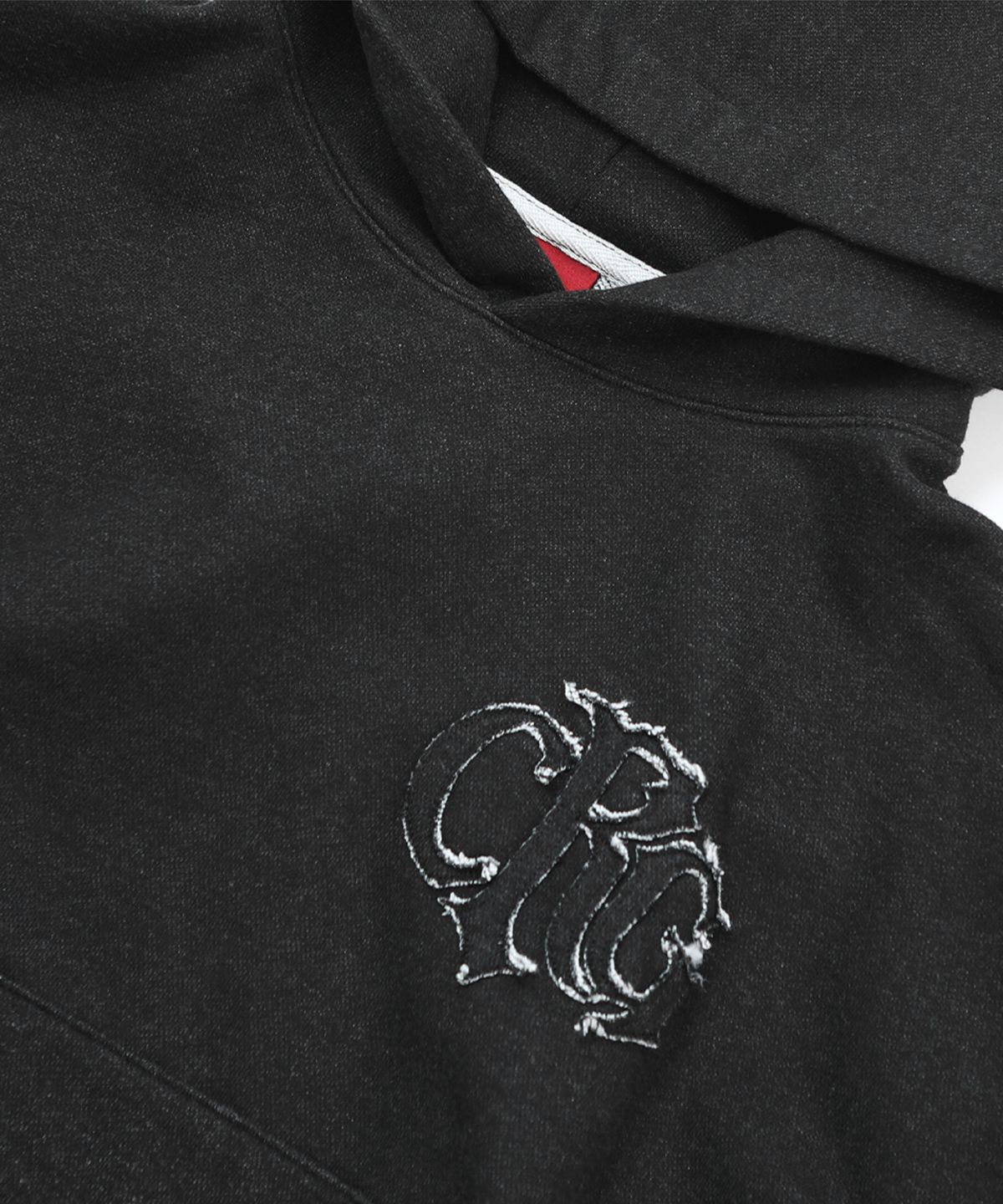 크리건(CRIGUN) LOGO APPLIQUE HOODIE PIGMENT HEATHER BLACK