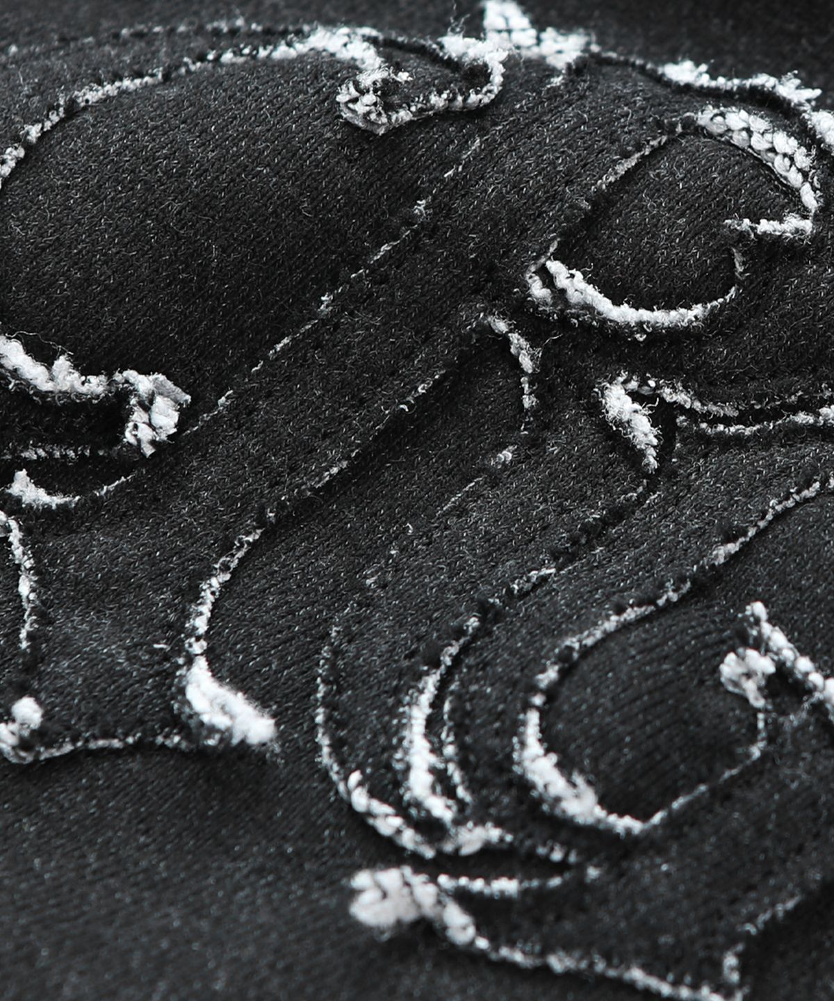 크리건(CRIGUN) LOGO APPLIQUE HOODIE PIGMENT HEATHER BLACK