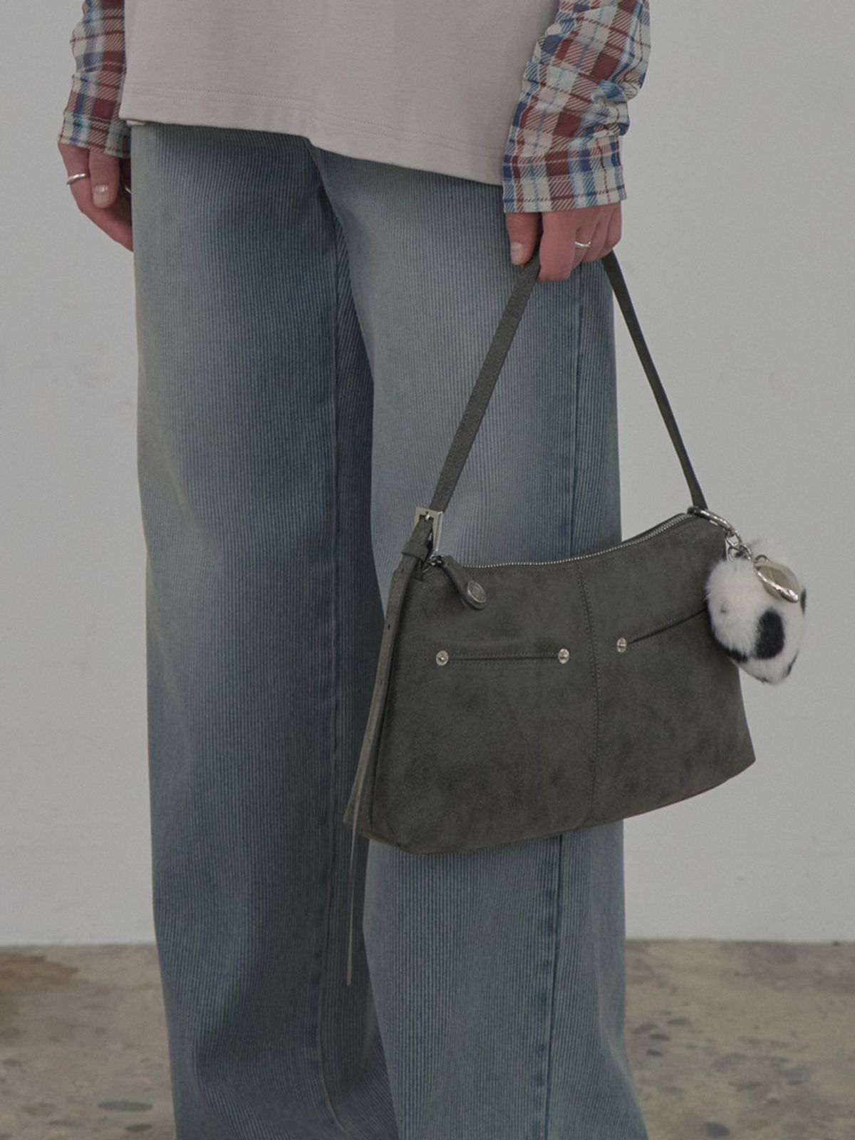 레이브(RAIVE) Kai Shoulder in Stone UB5AB090-FI