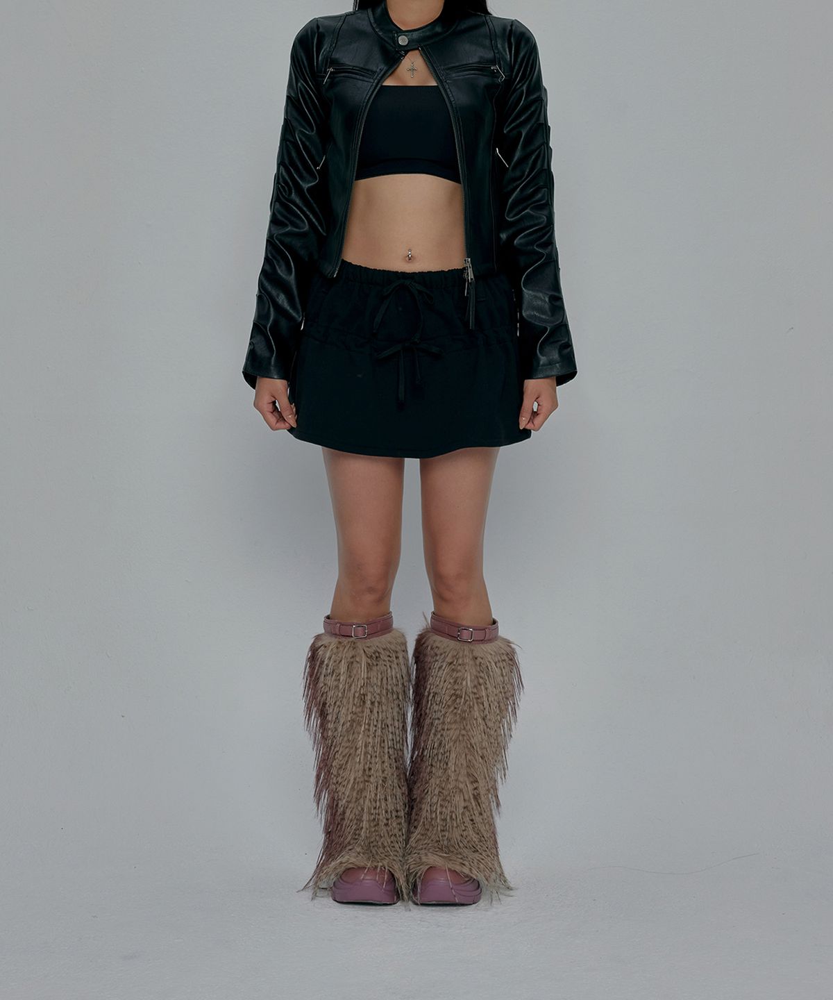 길라아카이브(GILAARCHIVE) LETTERING ANGEL WING SHIRRING SKIRT_BLACK