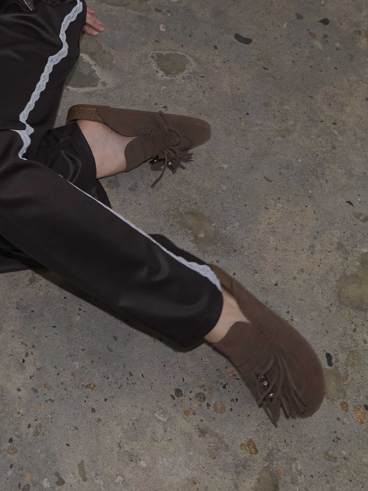 레이브(RAIVE) Noah Fringe Mule in Mocha Brown WA5AE004-6K