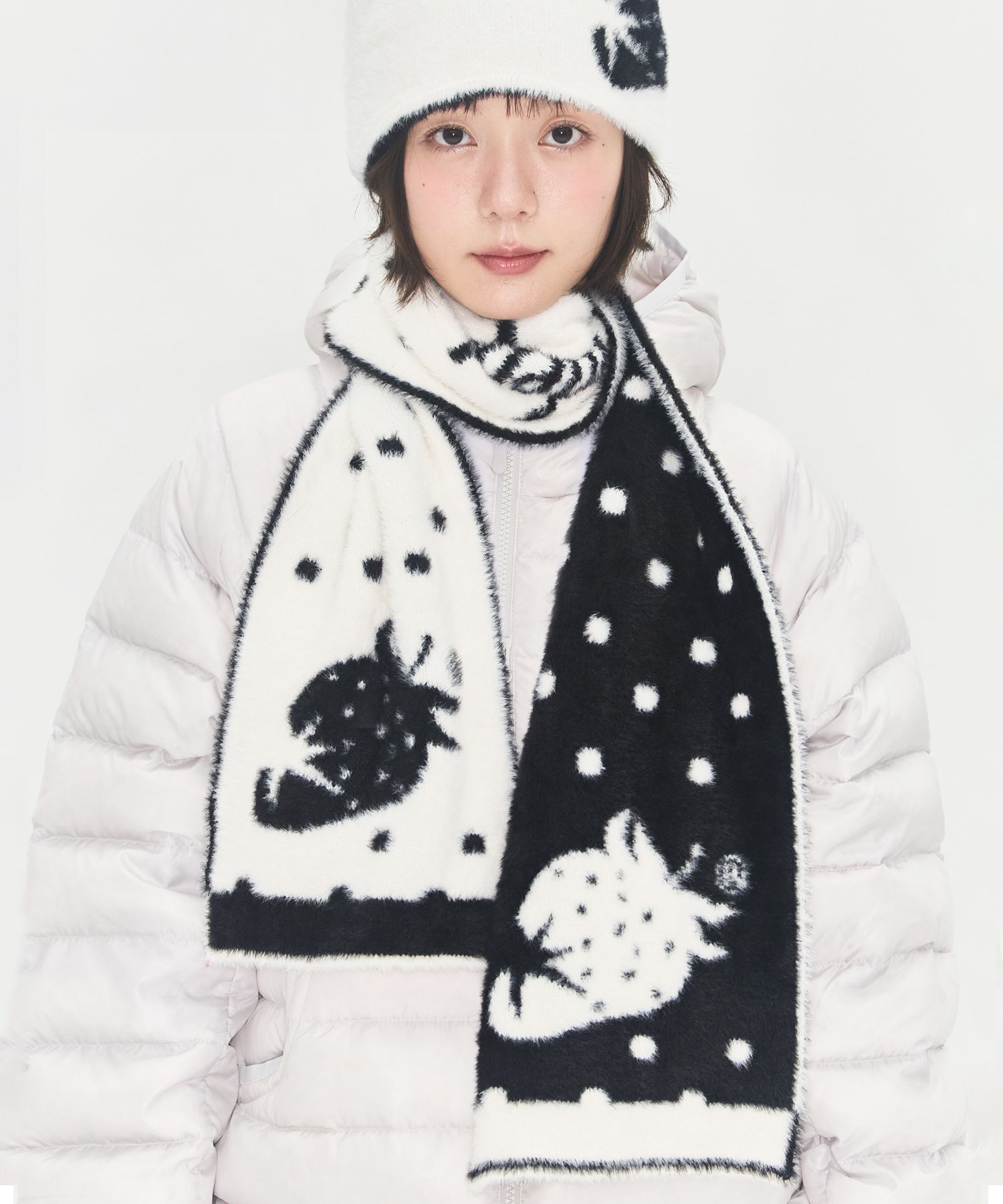 MUSINSA公式 | VIDEO JOCKEY スタベリーマフラー [オフホワイト]