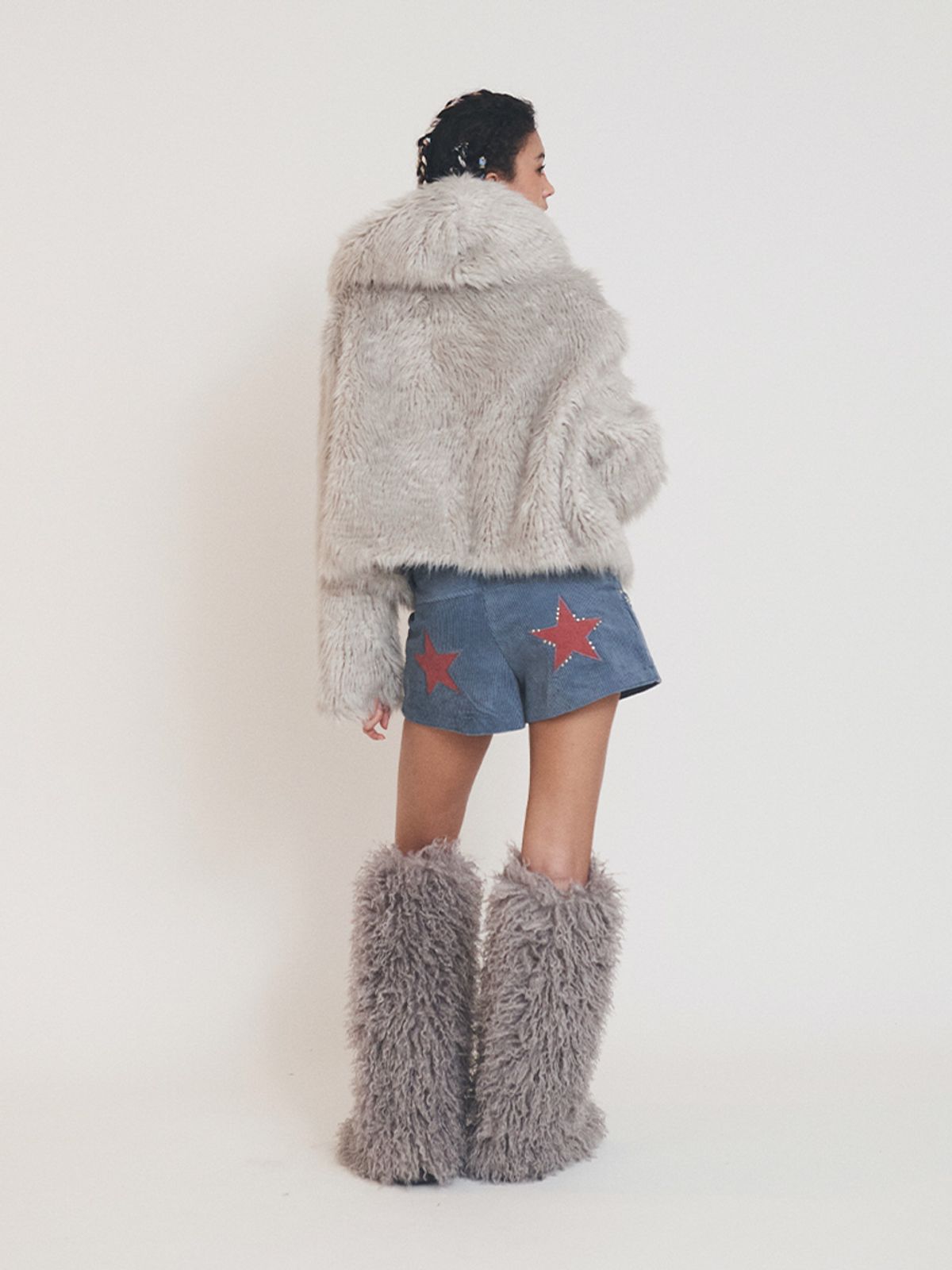 에즈이프 캘리(ASIF CALIE) CORDUROY STUD STAR SHORTS BLUE
