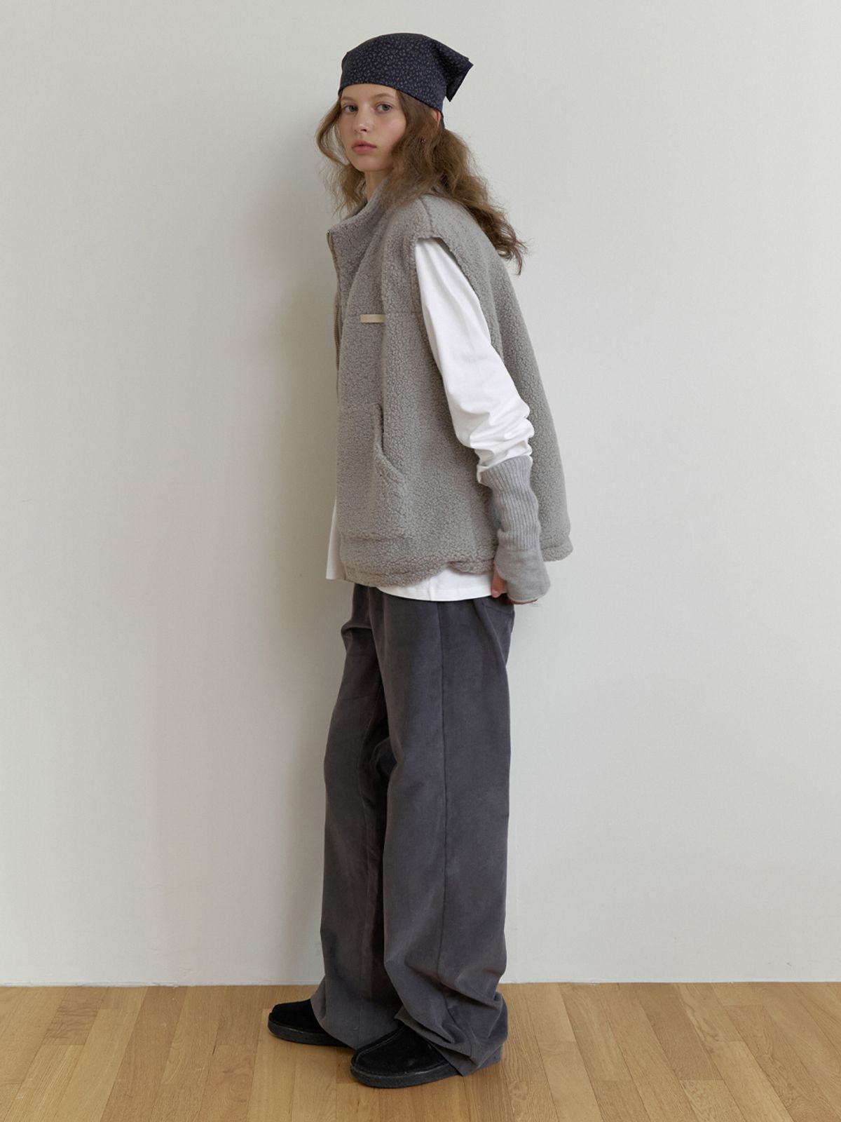 더미튼(THEMITTEN) Ewe fleece vest (gray)