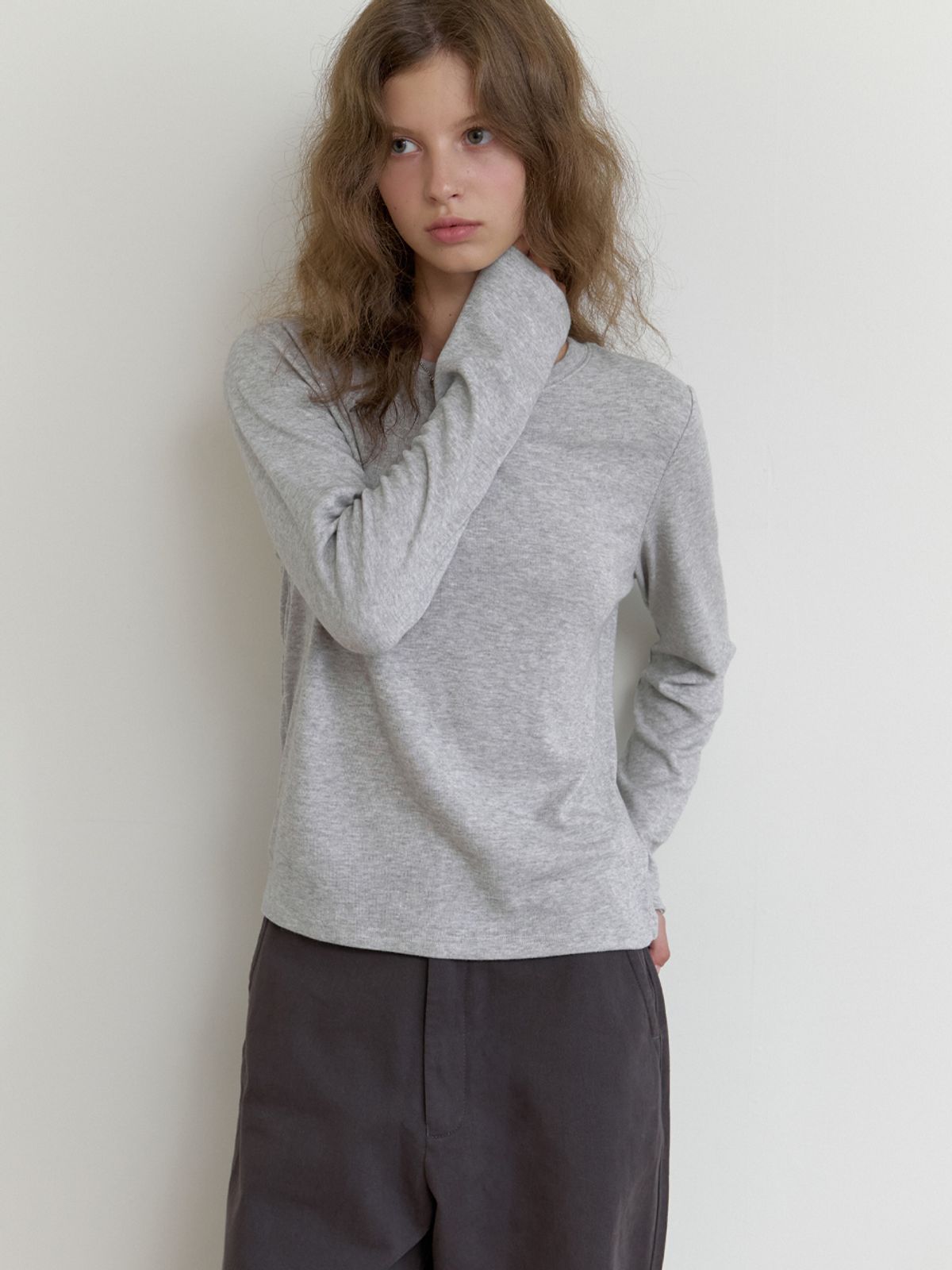 더미튼(THEMITTEN) Oli layered t-shirt (sage melange)