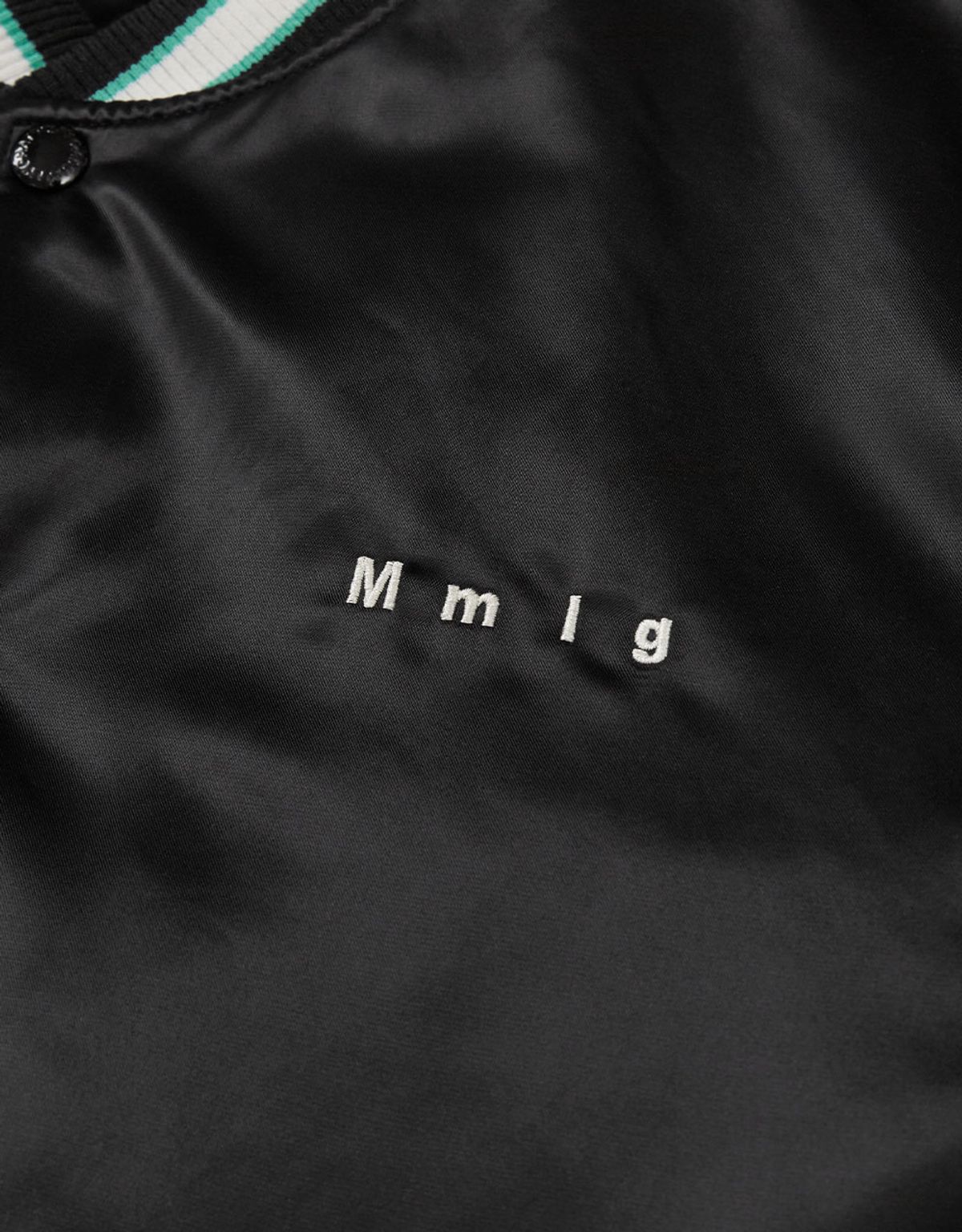 엠엠엘지(MMLG) [Mmlg] CPC SATIN VARSITY JACKET (BLACK)