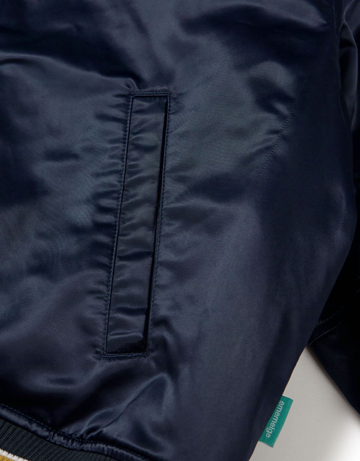 엠엠엘지(MMLG) [Mmlg] CPC SATIN VARSITY JACKET (NAVY)
