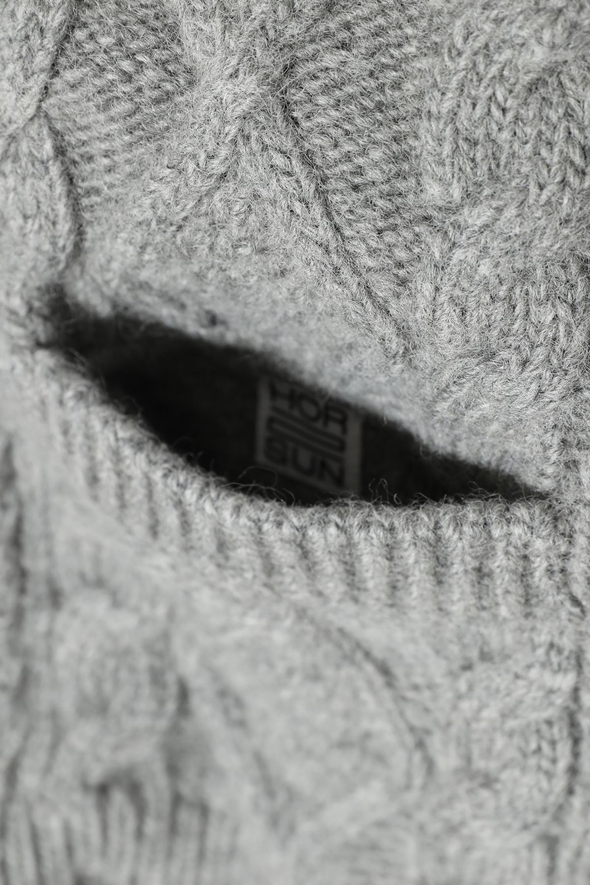 홀리선(HORLISUN) Aran Zip Up Knit Cardigan Melange Gray