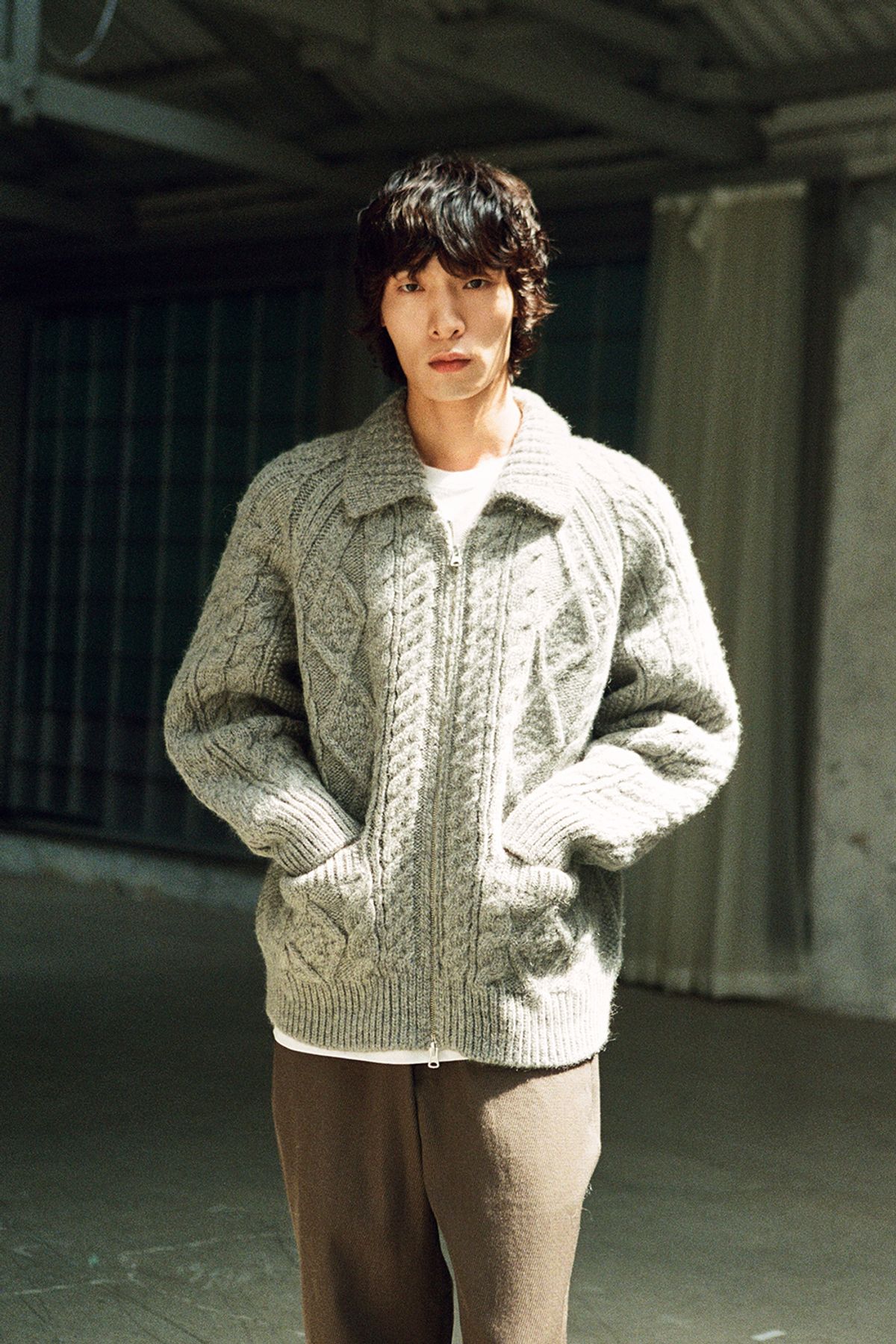 홀리선(HORLISUN) Aran Zip Up Knit Cardigan Melange Gray