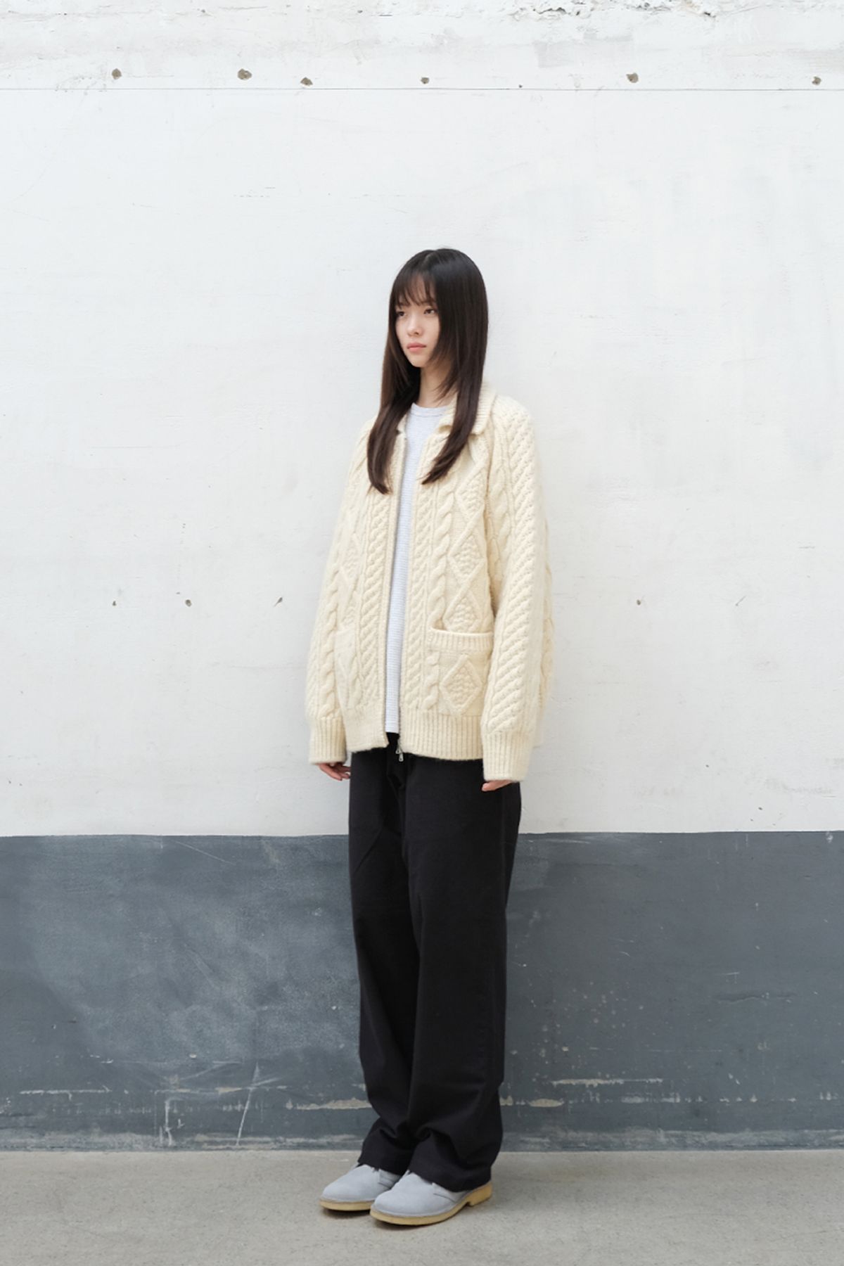 홀리선(HORLISUN) Aran Zip Up Knit Cardigan Ecru