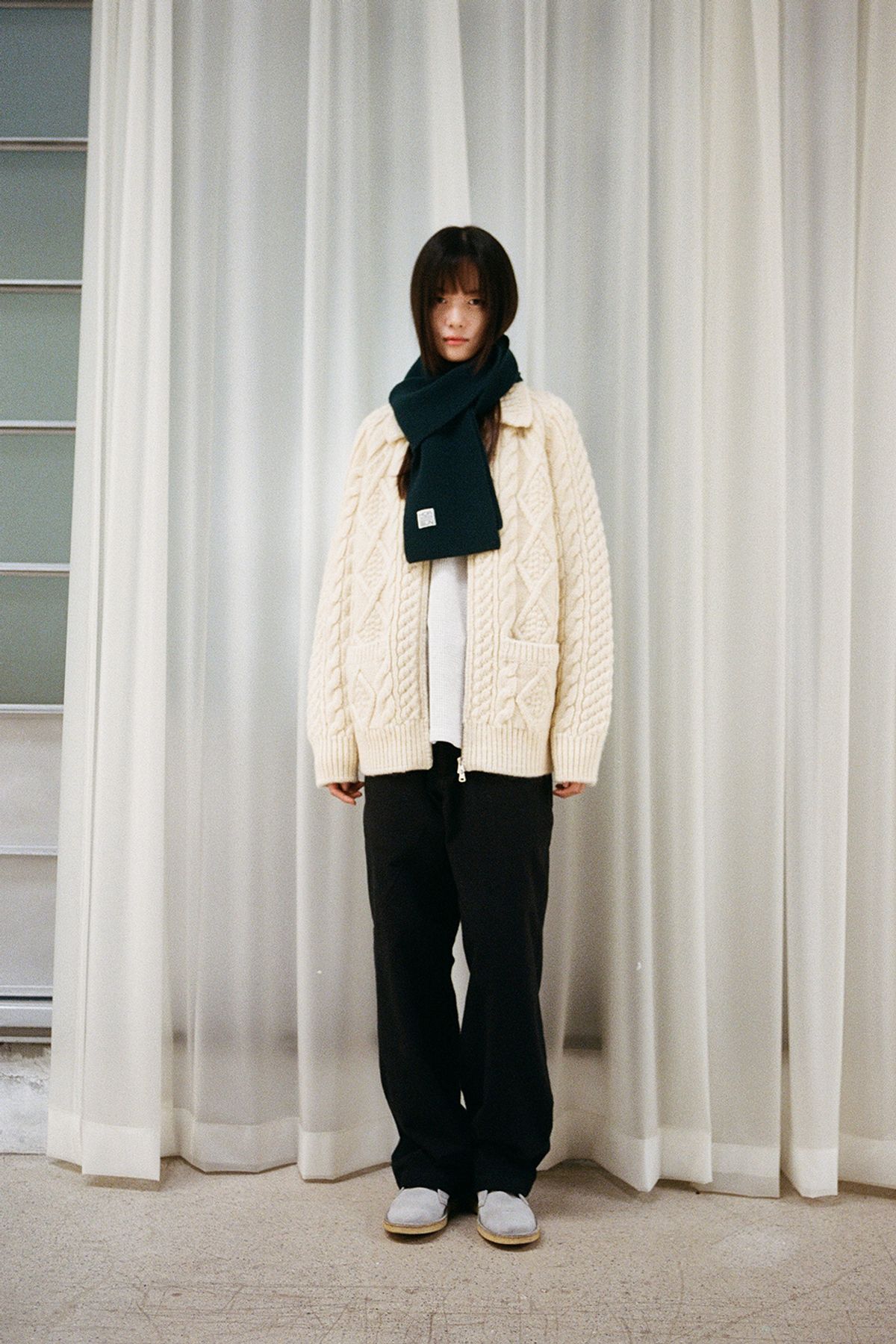 홀리선(HORLISUN) Aran Zip Up Knit Cardigan Ecru