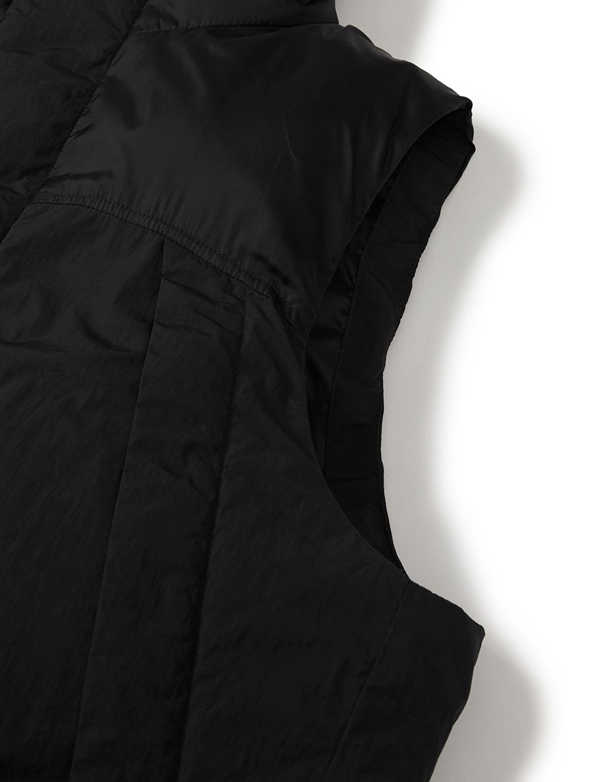 엠엠엘지(MMLG) [Mmlg] FISHTAIL UTILITY PADDED VEST (BLACK)