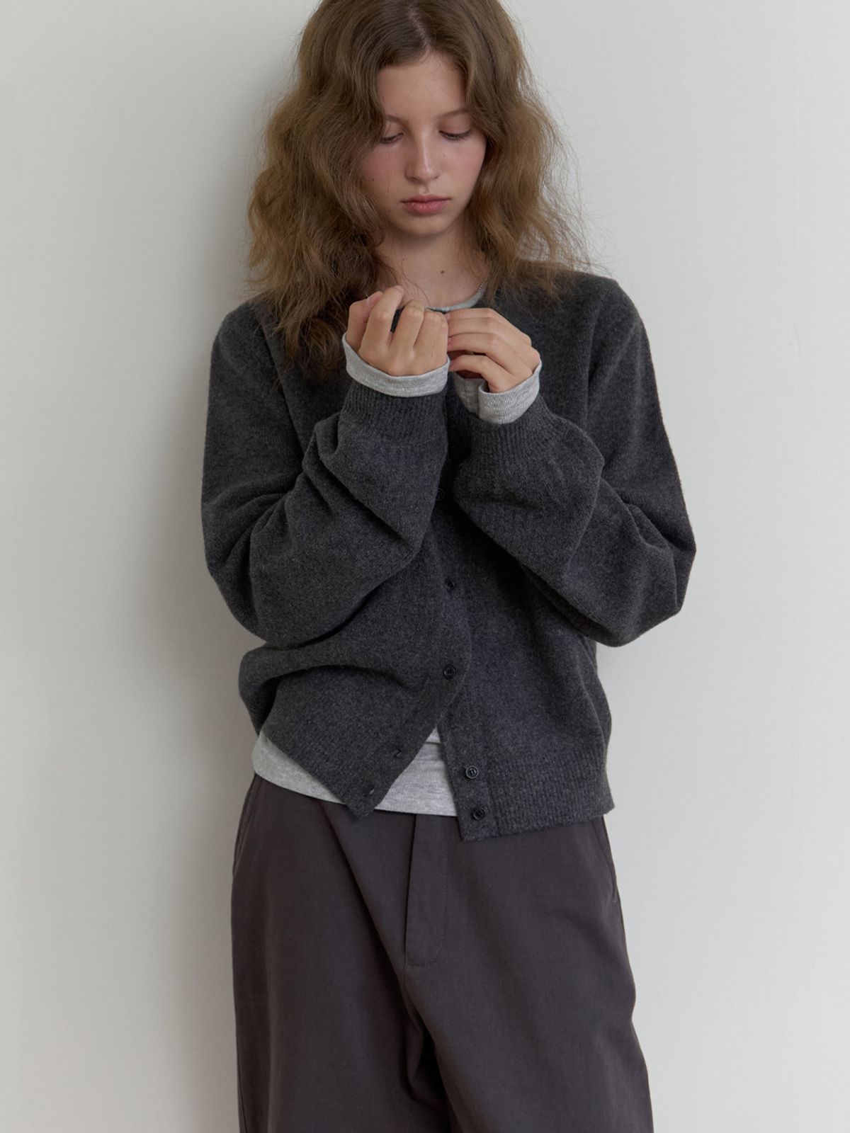 더미튼(THEMITTEN) Bree round cardigan (charcoal)