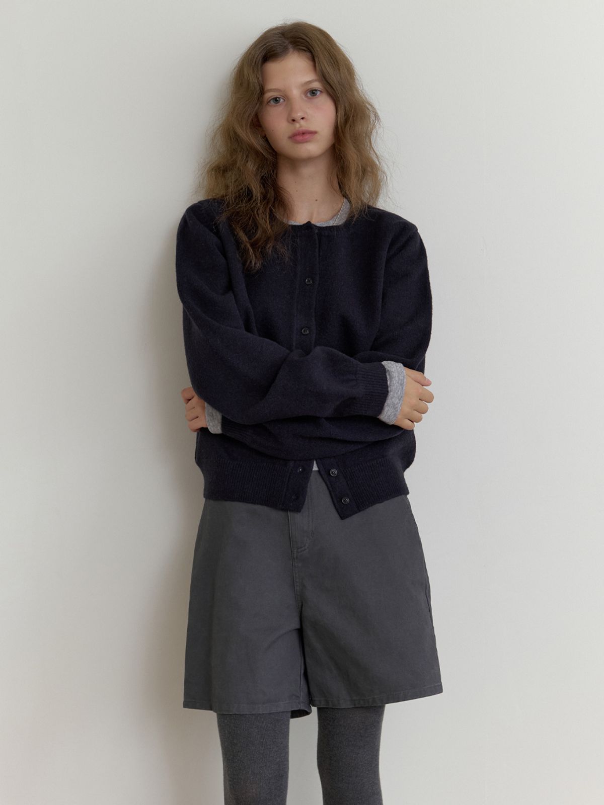 더미튼(THEMITTEN) Bree round cardigan (navy)
