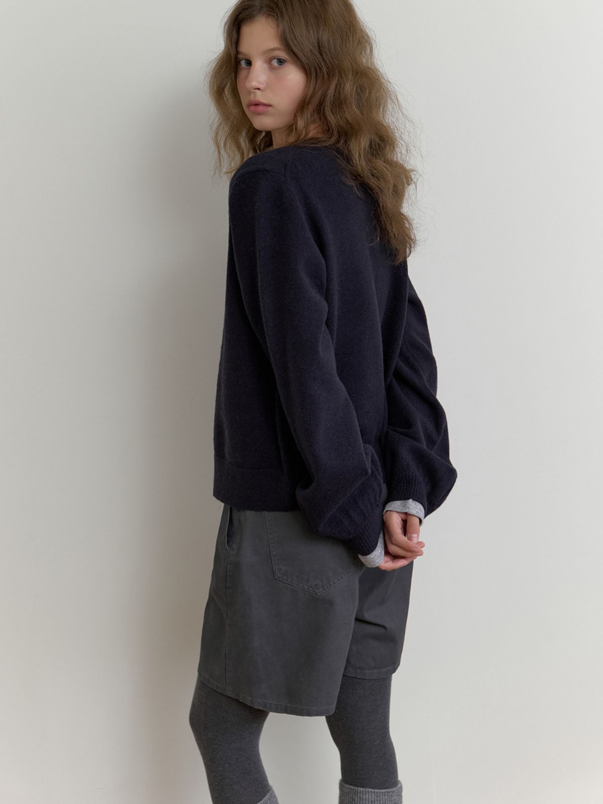 더미튼(THEMITTEN) Bree round cardigan (navy)