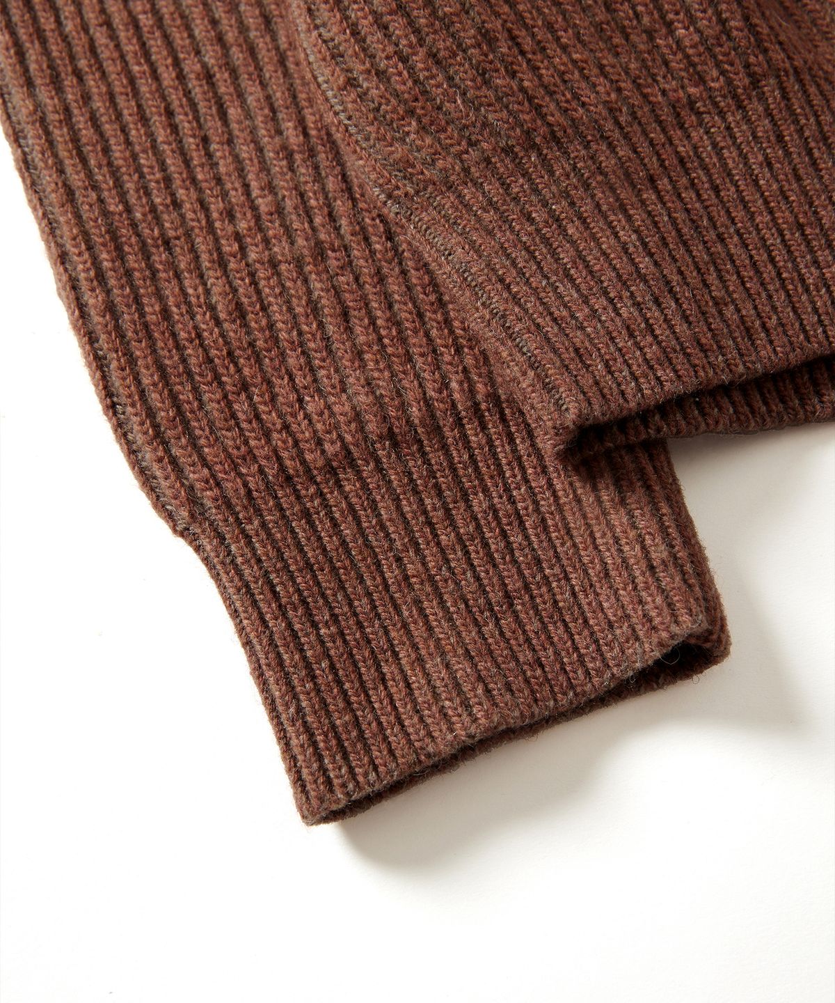 에스파이(ESFAI) 2 TONE CREW NECK KNIT (BRICK)