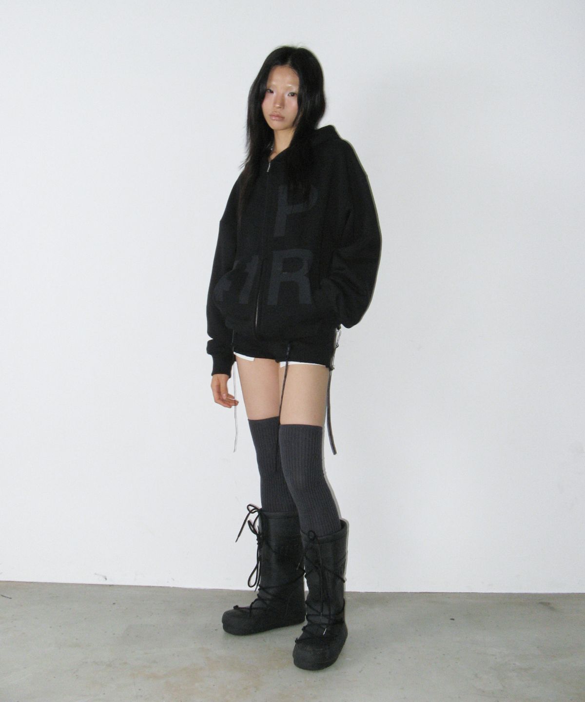 사일프레이(41PRAY) Graphic Zip Up Hoodie / Black