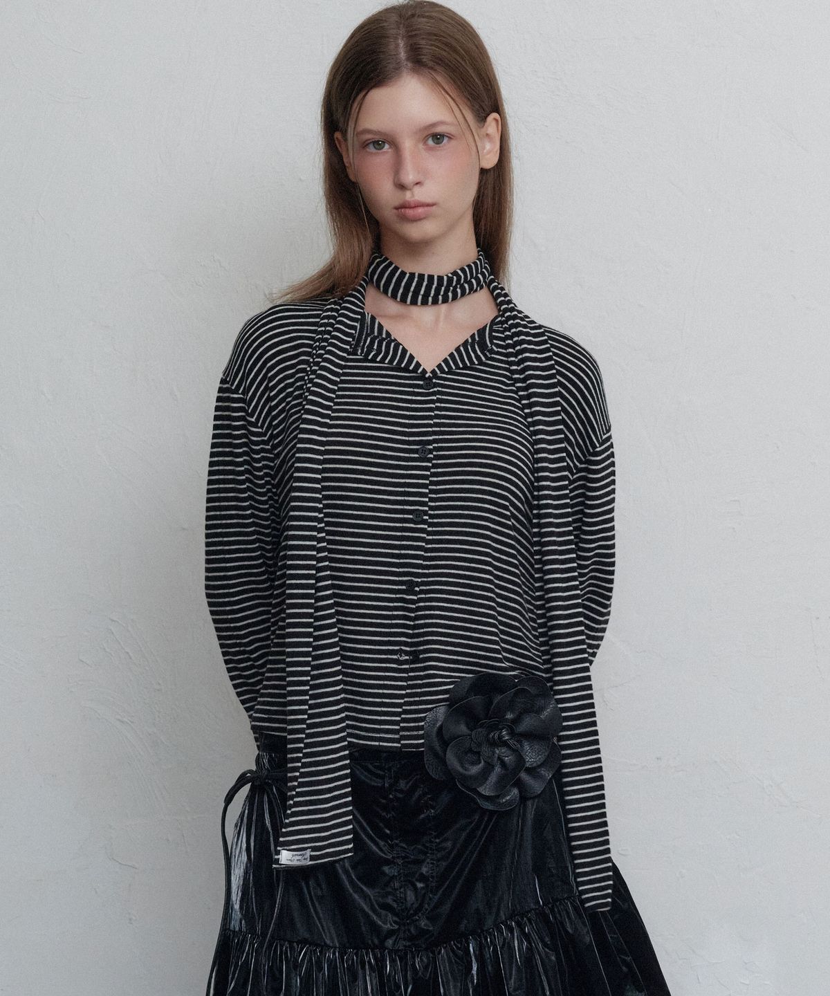 무니쉬(MOONISH) Stripe button long sleeve-muffler SET (Black)