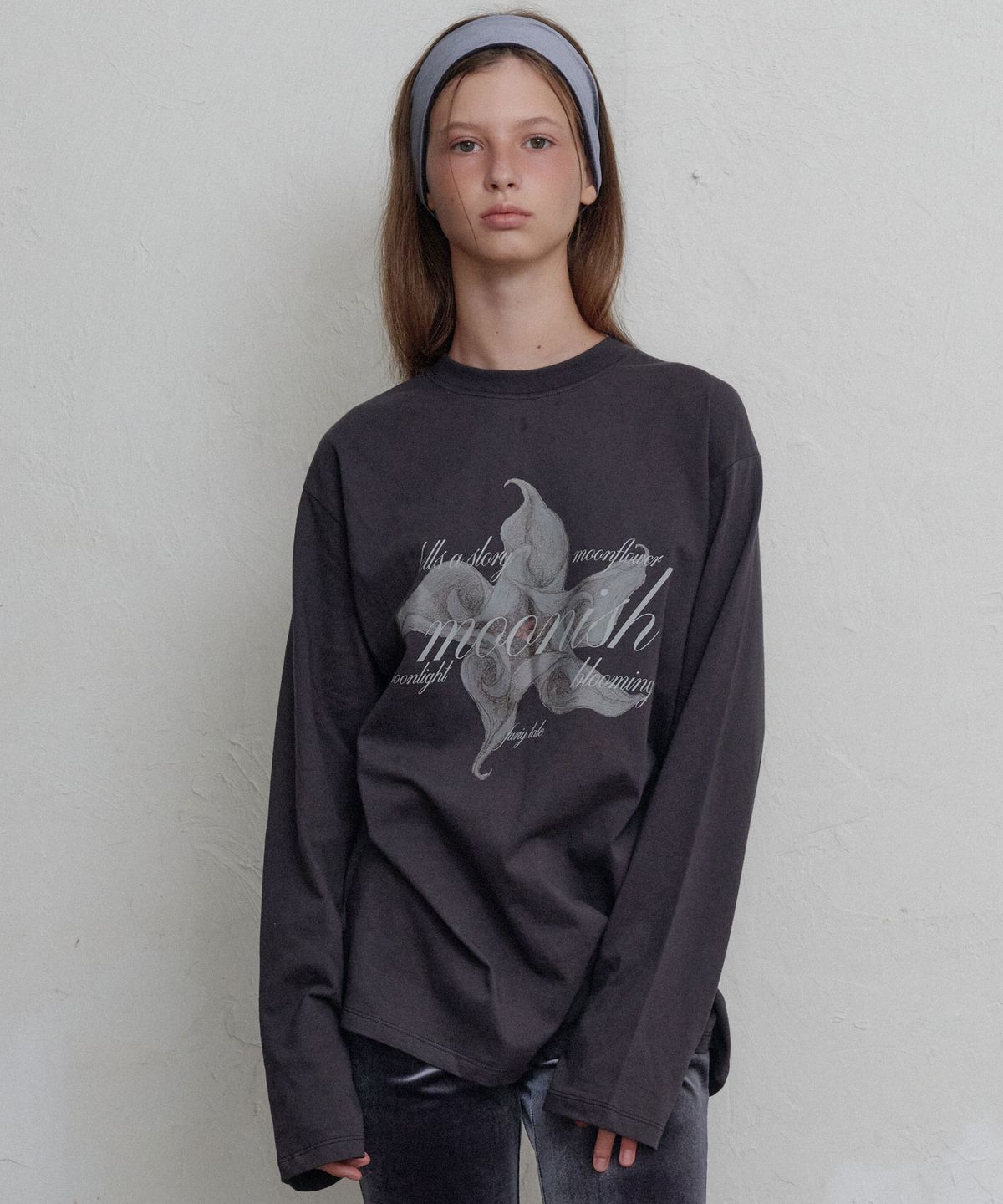무니쉬(MOONISH) Midnight bloom long sleeve t-shirt (Ash grey)