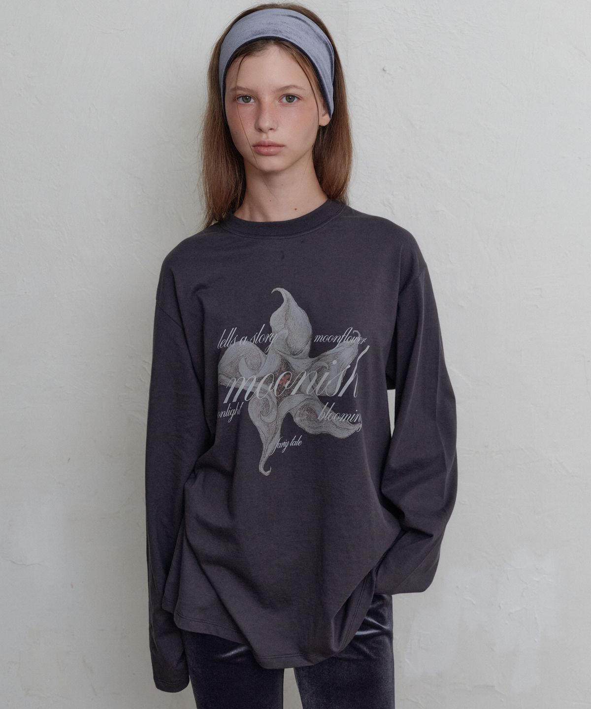 무니쉬(MOONISH) Midnight bloom long sleeve t-shirt (Ash grey)