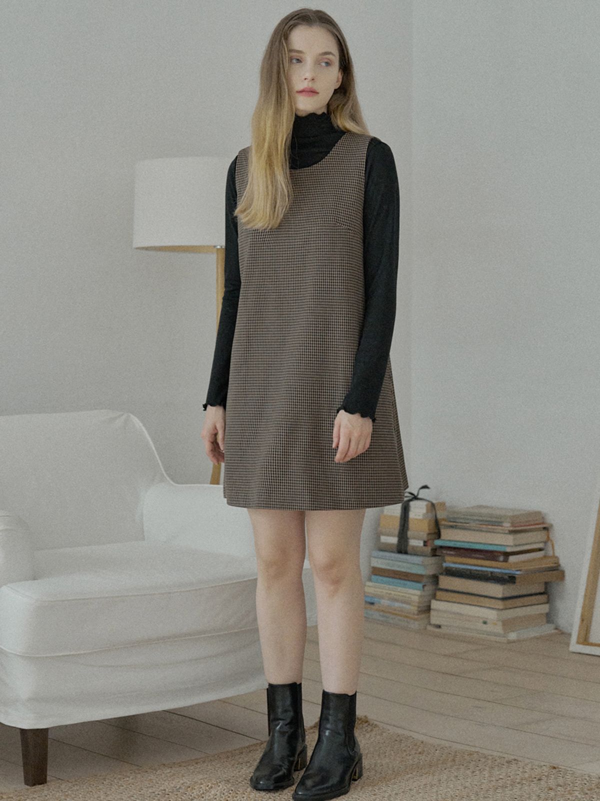 아방(AVANT-G) Swallow Pattern Sleeveless Dress - BROWN
