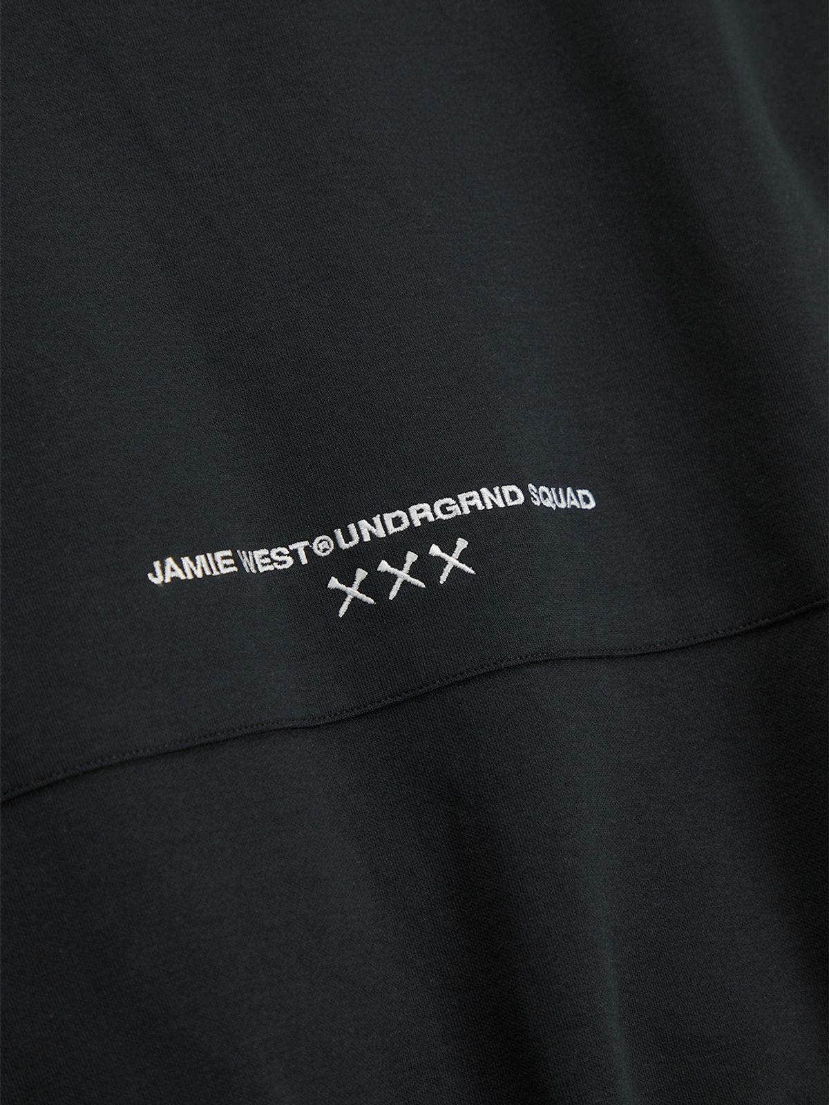 제이미웨스트(JAMIE WEST) 리버서블 하이넥 수베니어 자켓 (블랙)