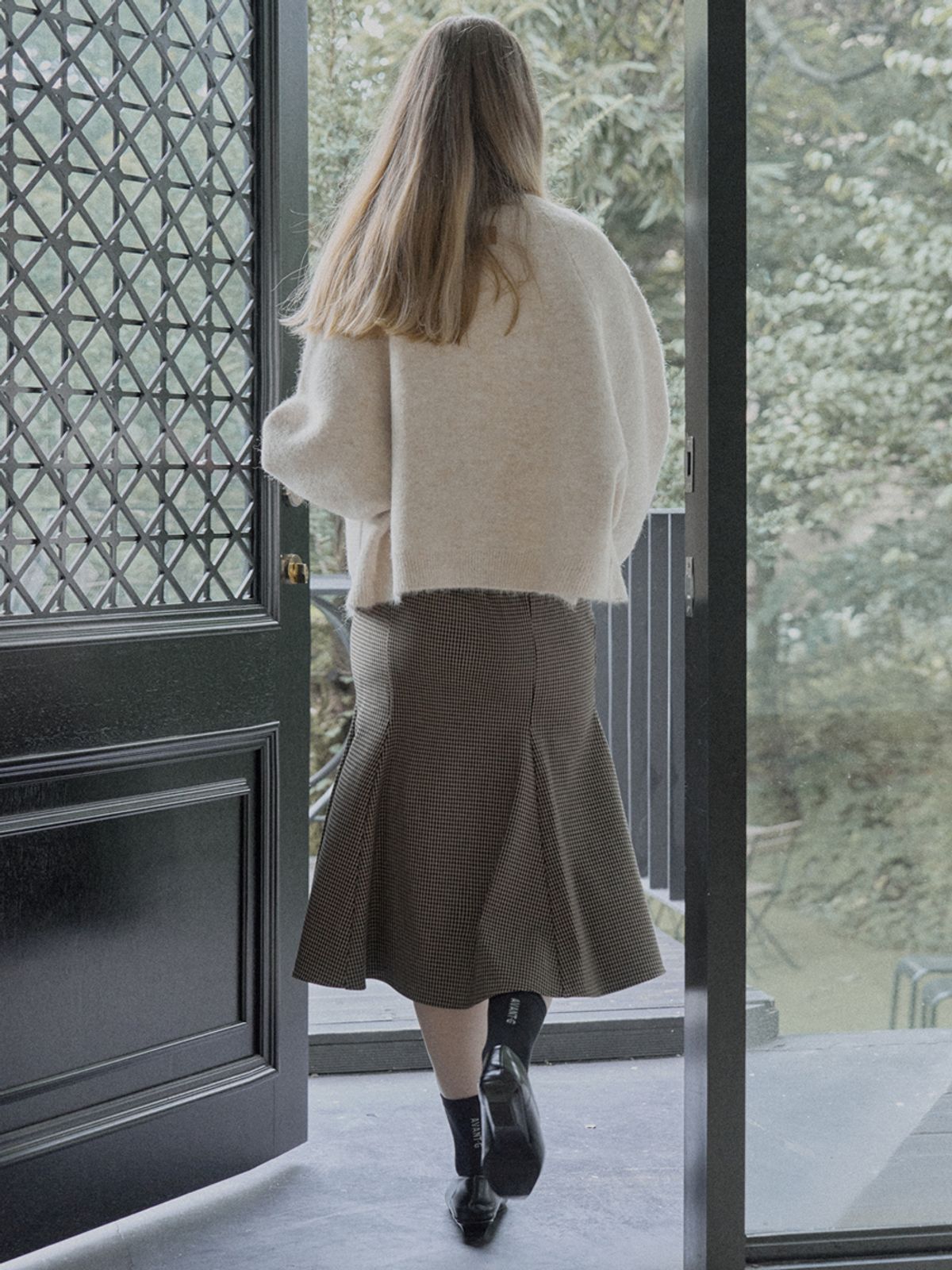 아방(AVANT-G) Swallow Pattern Mermaid Skirt - BROWN