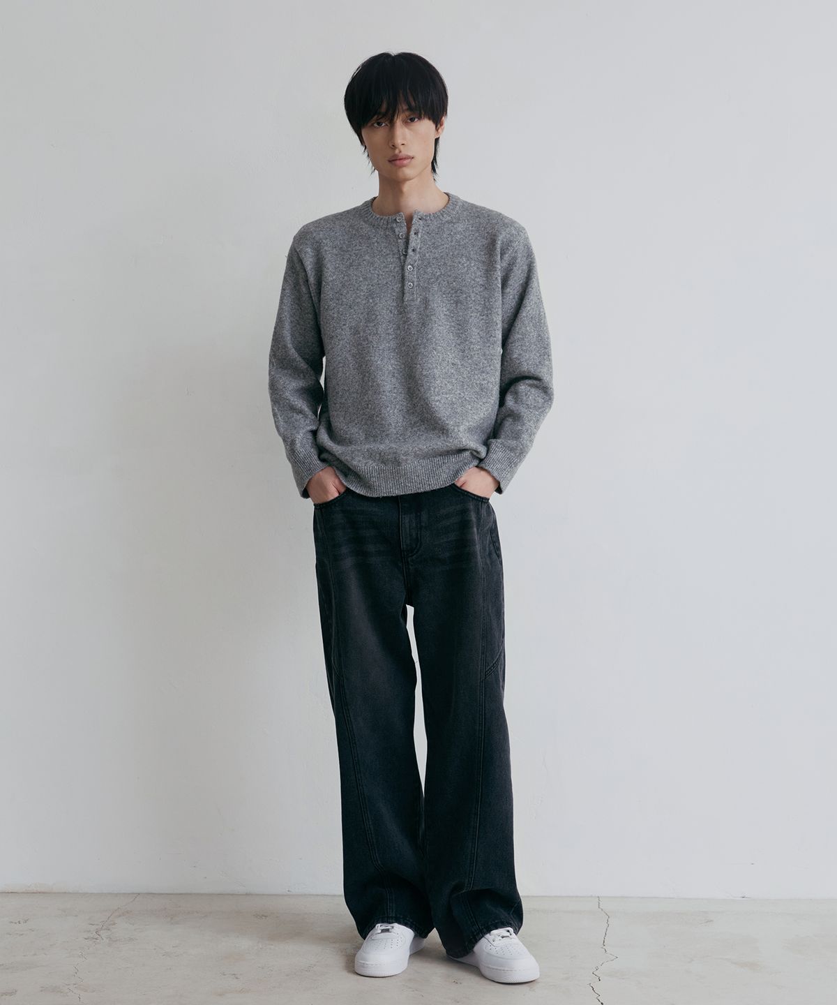 노드유(NODU) 데일리 플레인 헨리넥 니트 [그레이]
