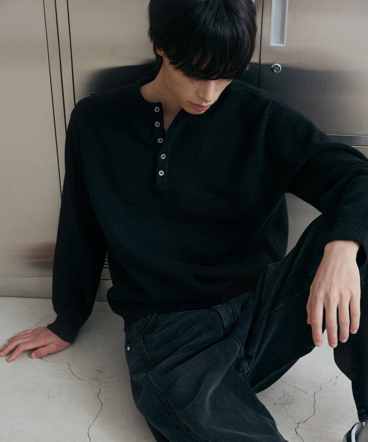 노드유(NODU) 데일리 플레인 헨리넥 니트 [블랙]