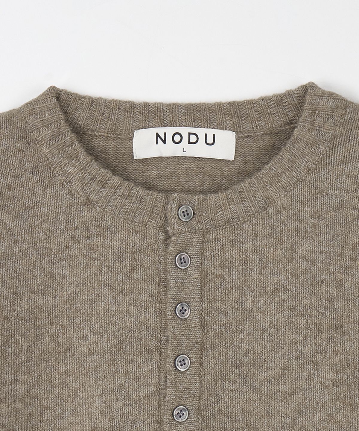 노드유(NODU) 데일리 플레인 헨리넥 니트 [베이지]