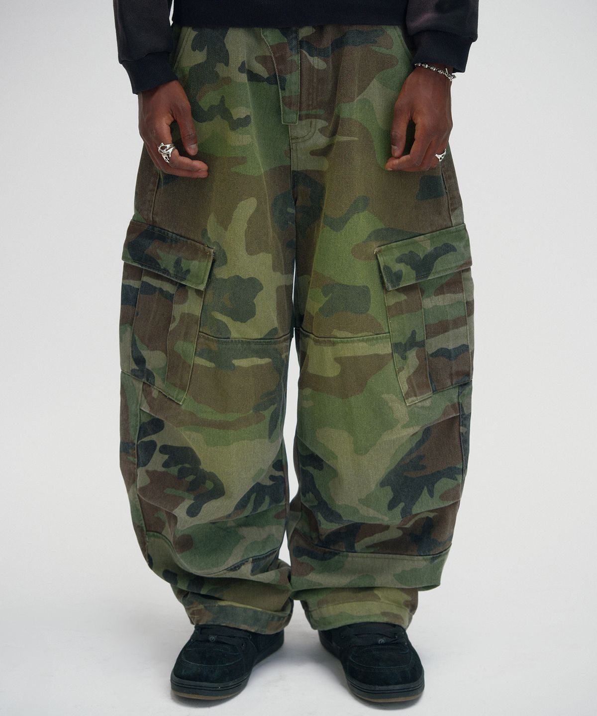 스웨이드(SUADE) WASHED CARGO PANTS [GREEN CAMO]