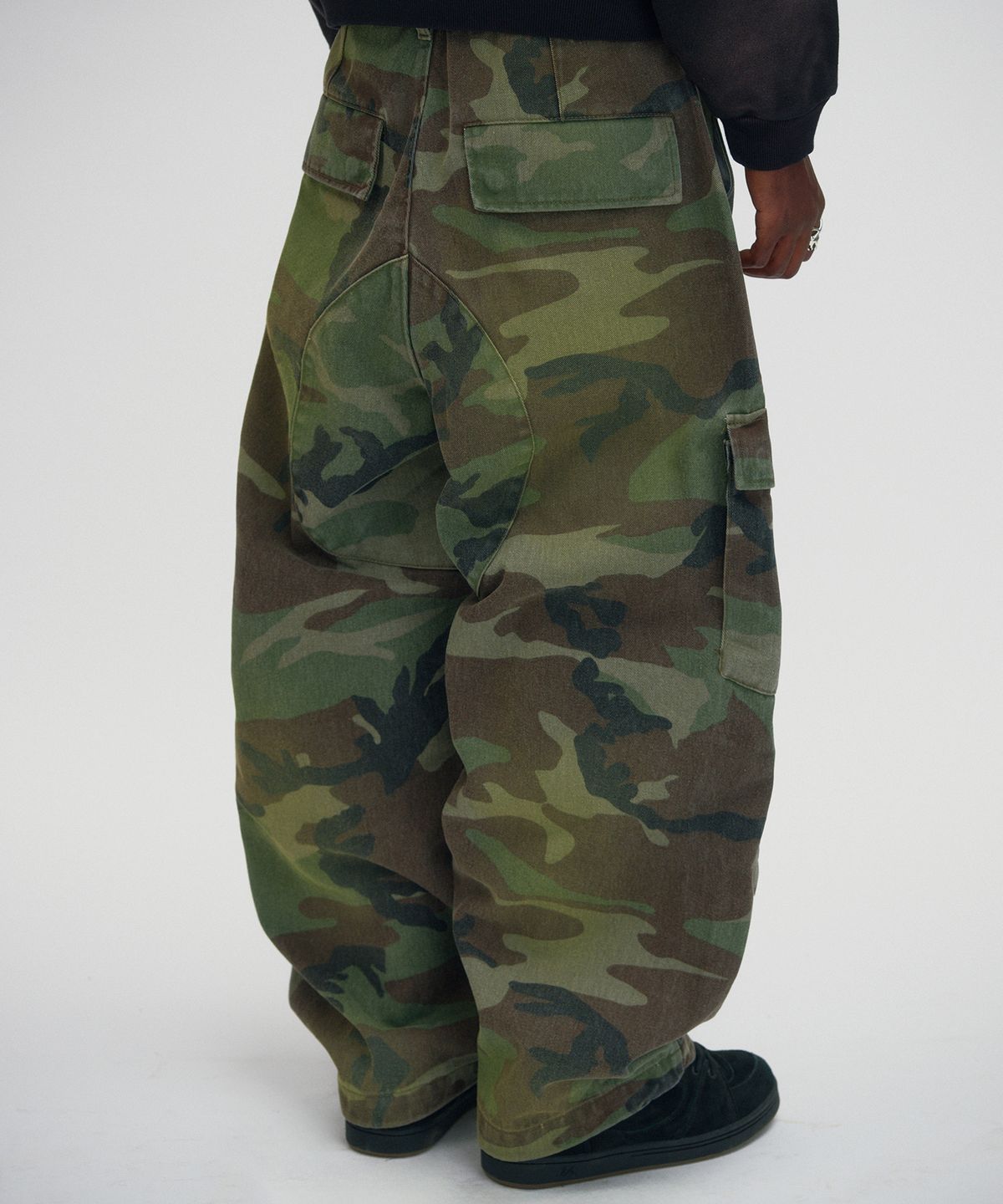 스웨이드(SUADE) WASHED CARGO PANTS [GREEN CAMO]