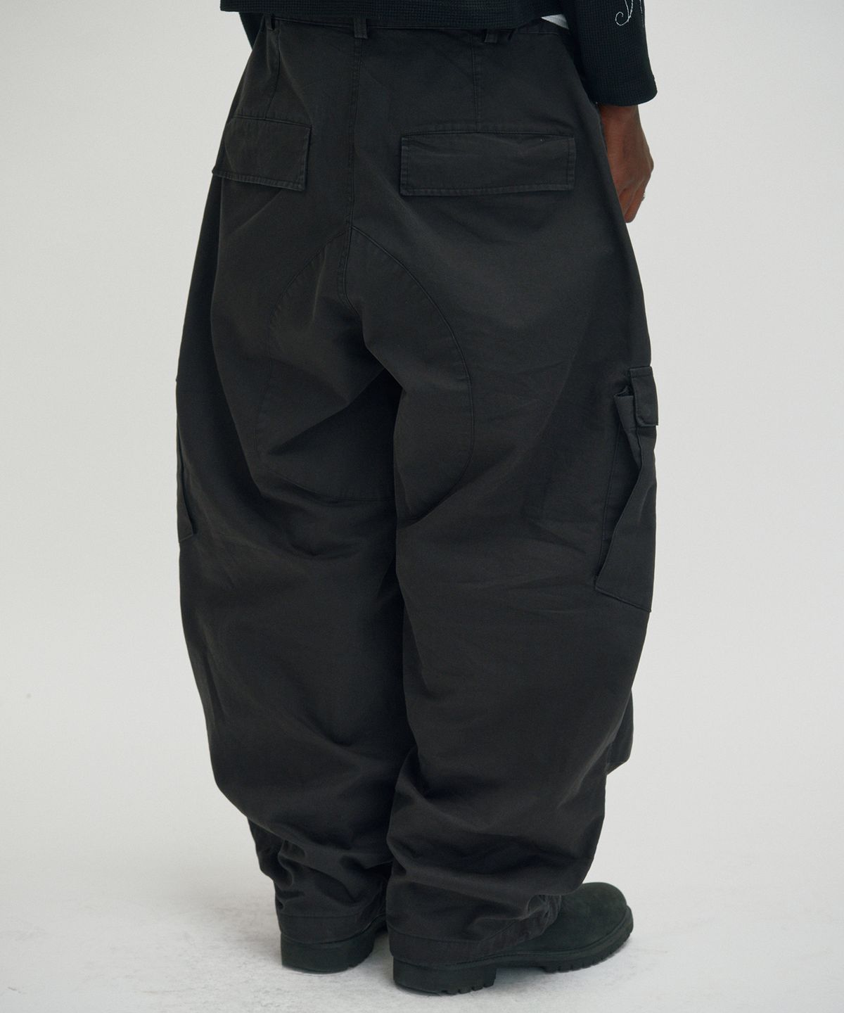 스웨이드(SUADE) WASHED CARGO PANTS [BLACK]