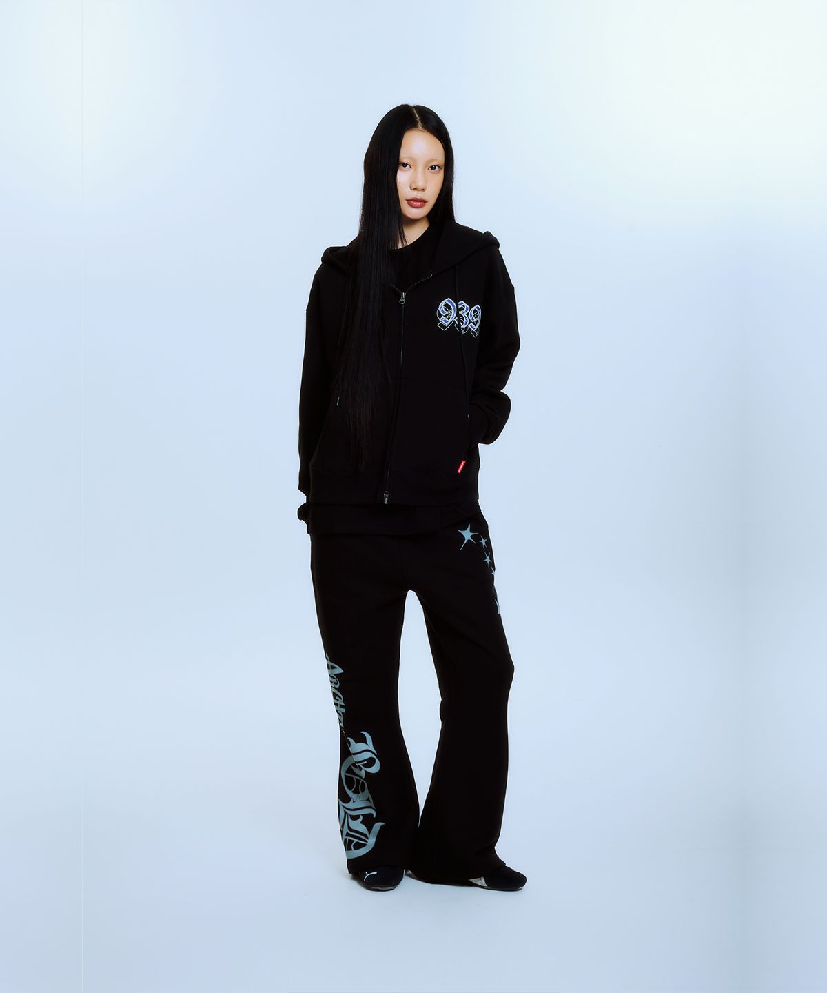 아카이브 볼드(ARCHIVE BOLD) UNDEFEATED HOOD ZIP-UP (BLACK)