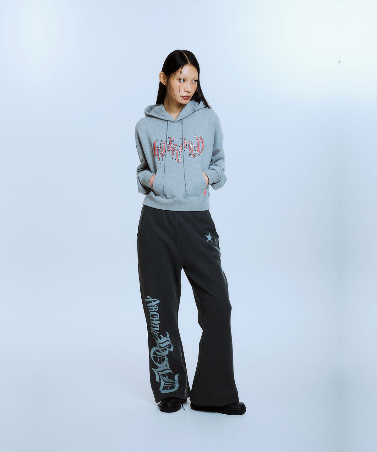 아카이브 볼드(ARCHIVE BOLD) STARDUST FLARE SWEAT PANTS (CHARCOAL)