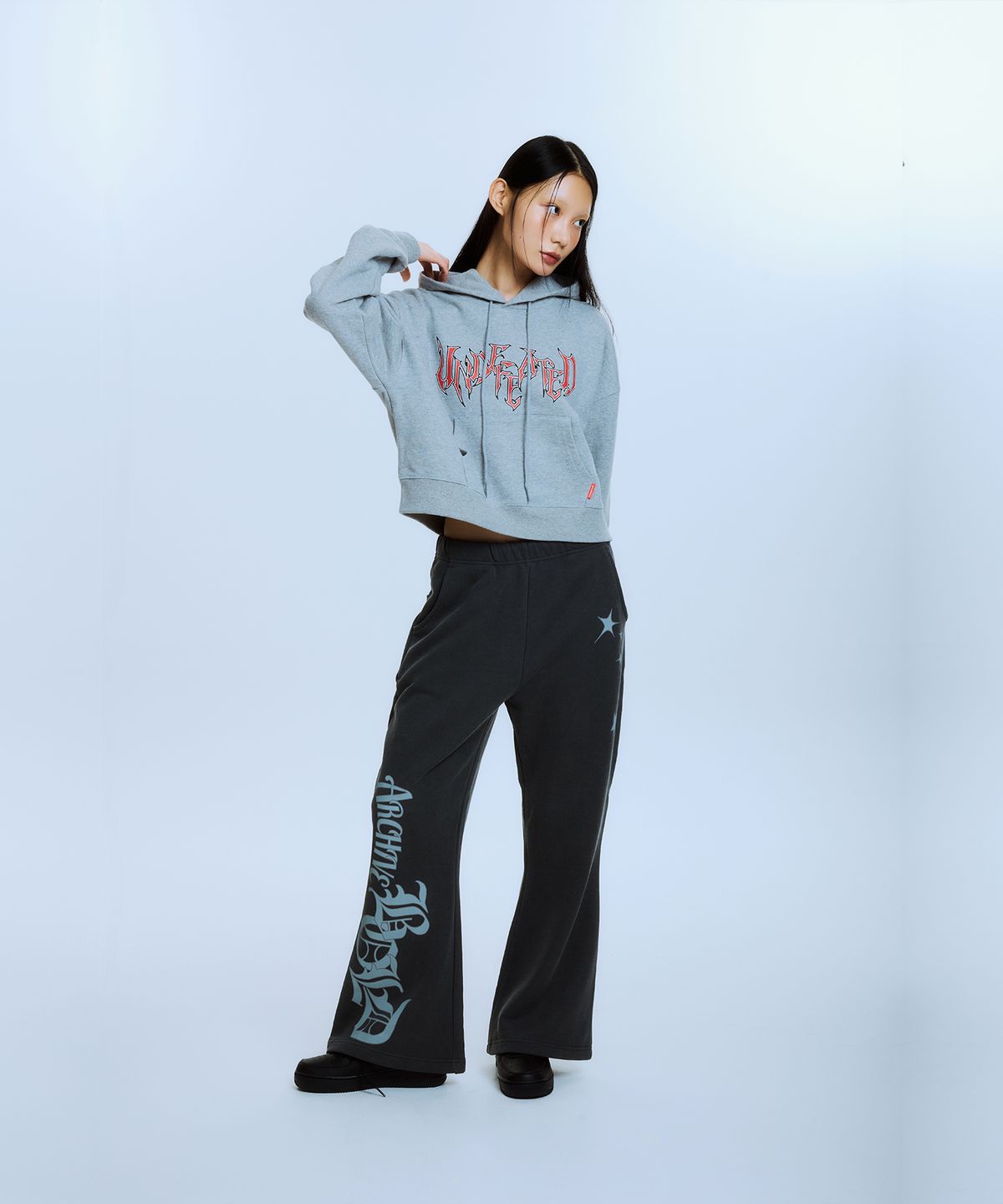 아카이브 볼드(ARCHIVE BOLD) STARDUST FLARE SWEAT PANTS (CHARCOAL)