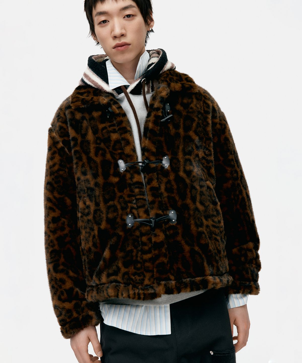 앤더슨벨(ADSB ANDERSSON BELL) UNISEX LEOPARD FUR DUFFLE JACKET awa735u(BROWN)