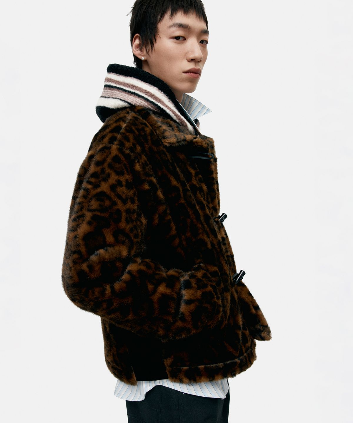 앤더슨벨(ADSB ANDERSSON BELL) UNISEX LEOPARD FUR DUFFLE JACKET awa735u(BROWN)
