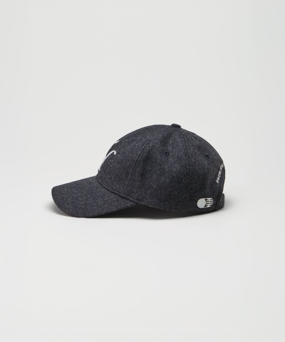 트래픽하모니(TRAFFIC HARMONY) WOOL BLEND TH APPLIQUE LOGO DEEP-FIT BALLCAP_GREY