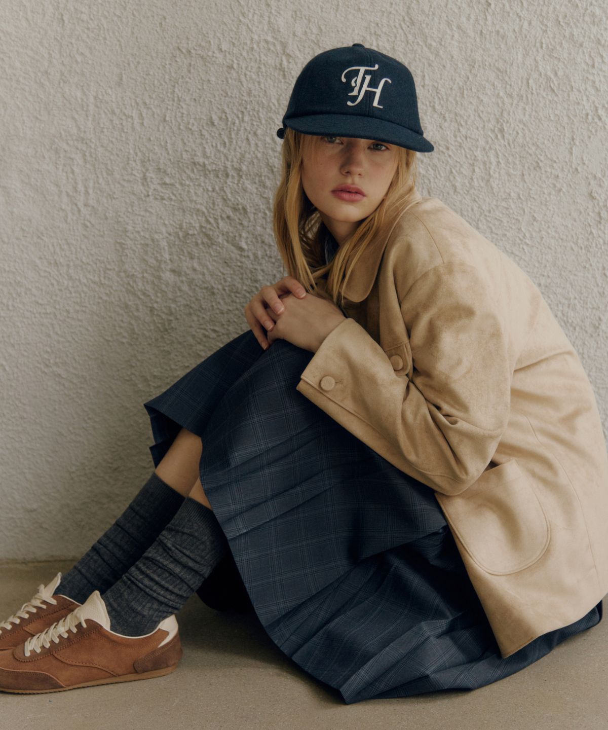 트래픽하모니(TRAFFIC HARMONY) WOOL BLEND TH APPLIQUE LOGO  DEEP-FIT 6-PANEL CAP_NAVY