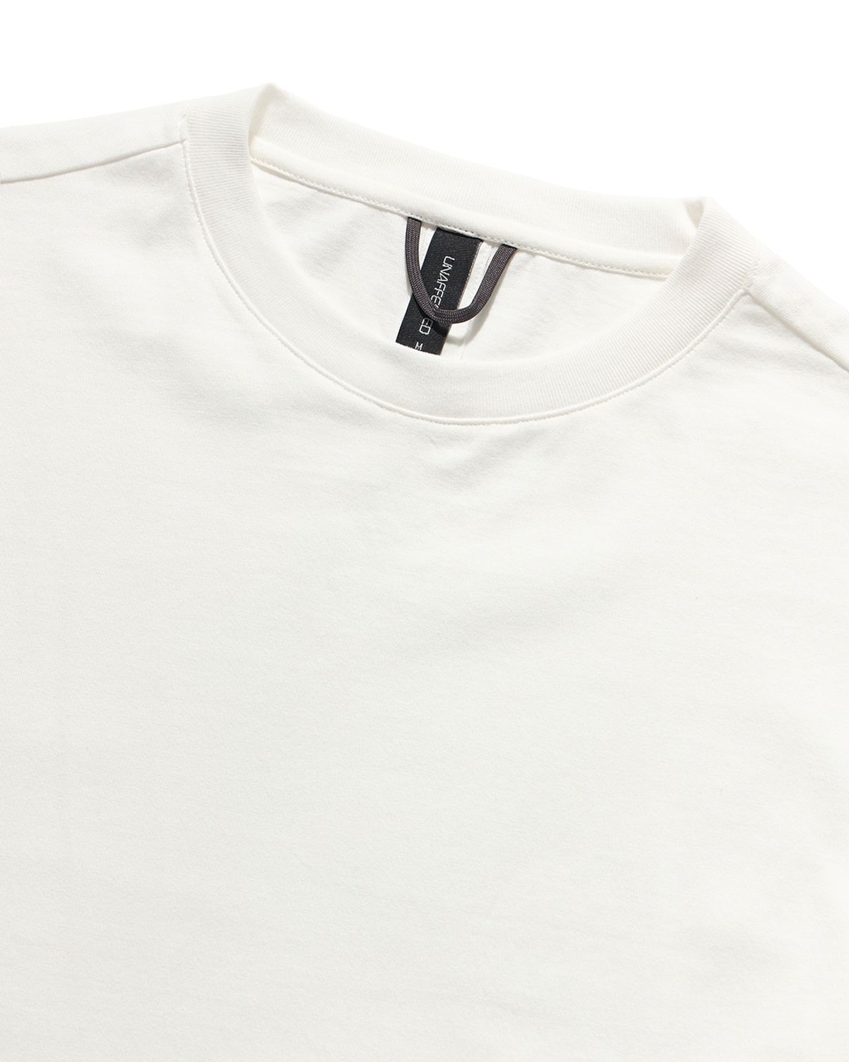 언어펙티드 에센셜(UNAFFECTED ESSENTIAL) EASY COMFORT LONG SLEEVES / OFF WHITE