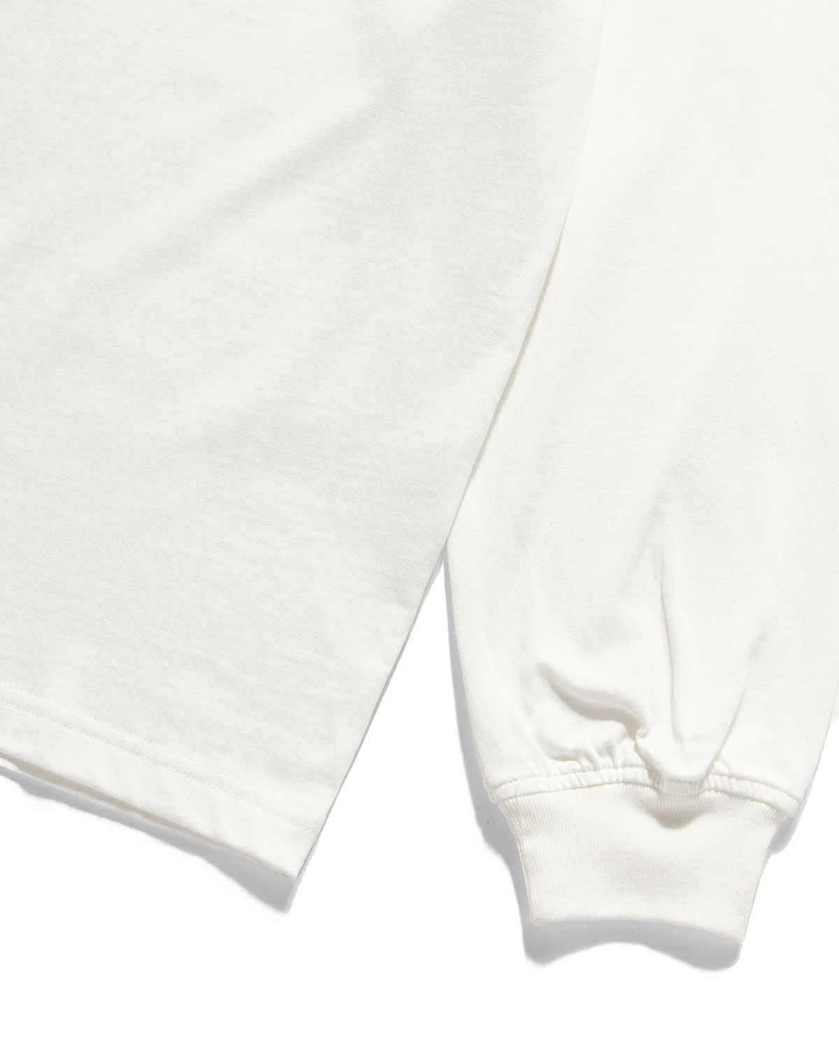 언어펙티드 에센셜(UNAFFECTED ESSENTIAL) EASY COMFORT LONG SLEEVES / OFF WHITE