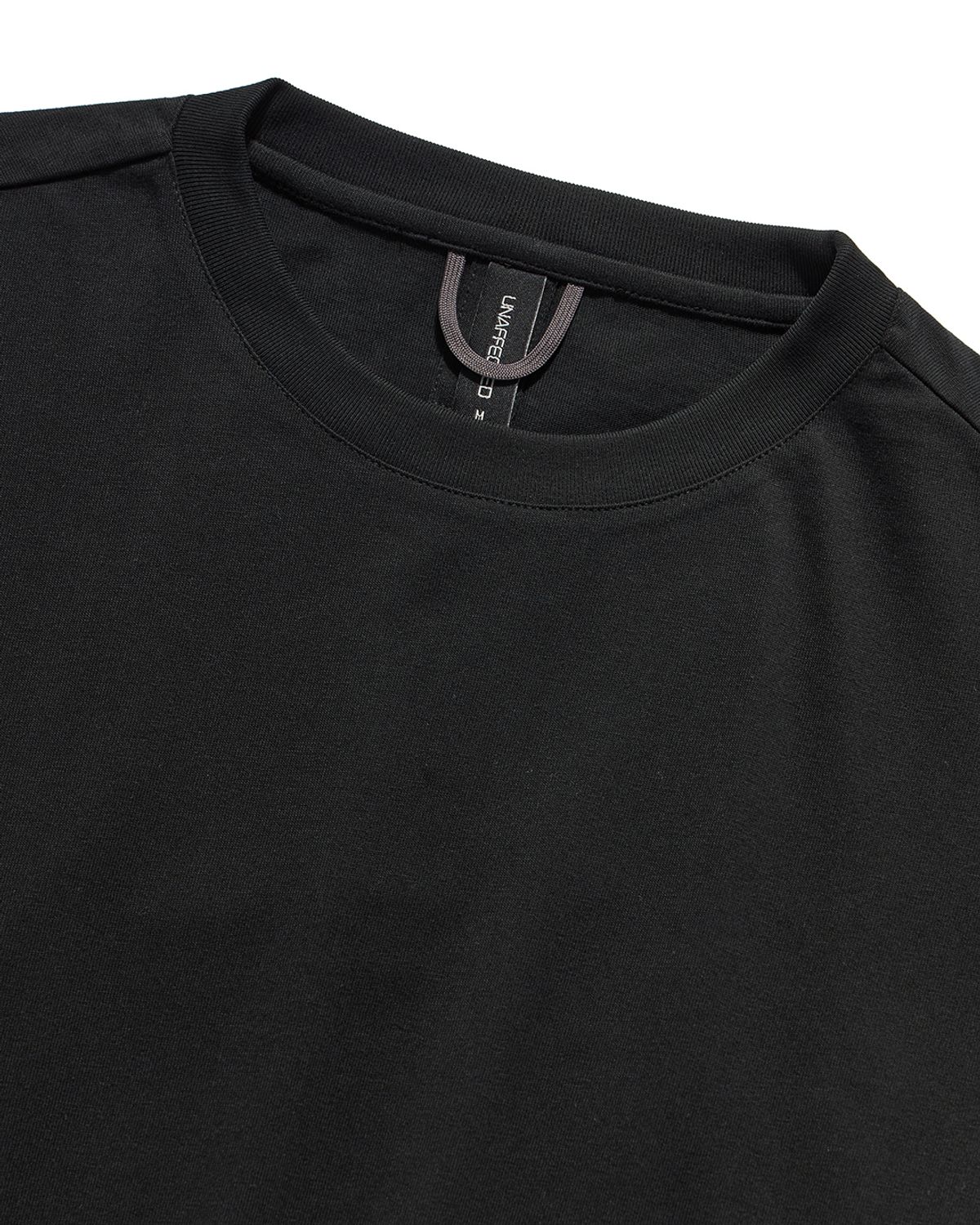언어펙티드 에센셜(UNAFFECTED ESSENTIAL) EASY COMFORT LONG SLEEVES / BLACK