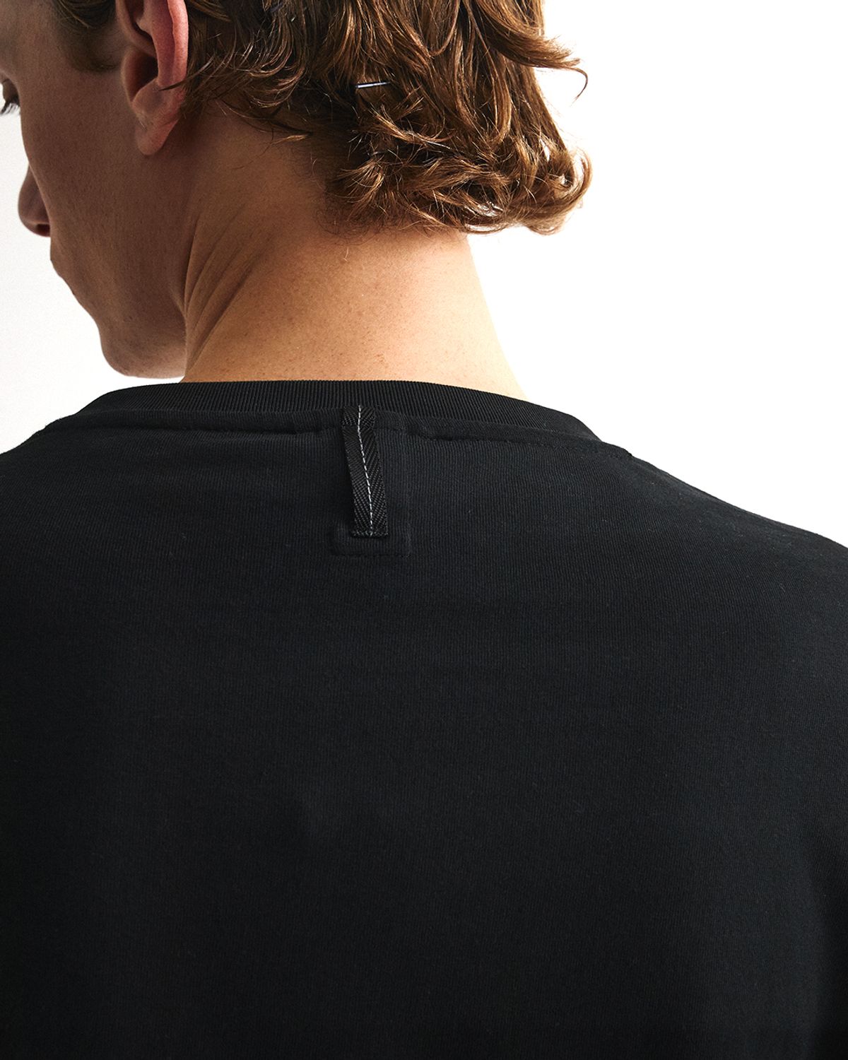 언어펙티드 에센셜(UNAFFECTED ESSENTIAL) EASY COMFORT LONG SLEEVES / BLACK